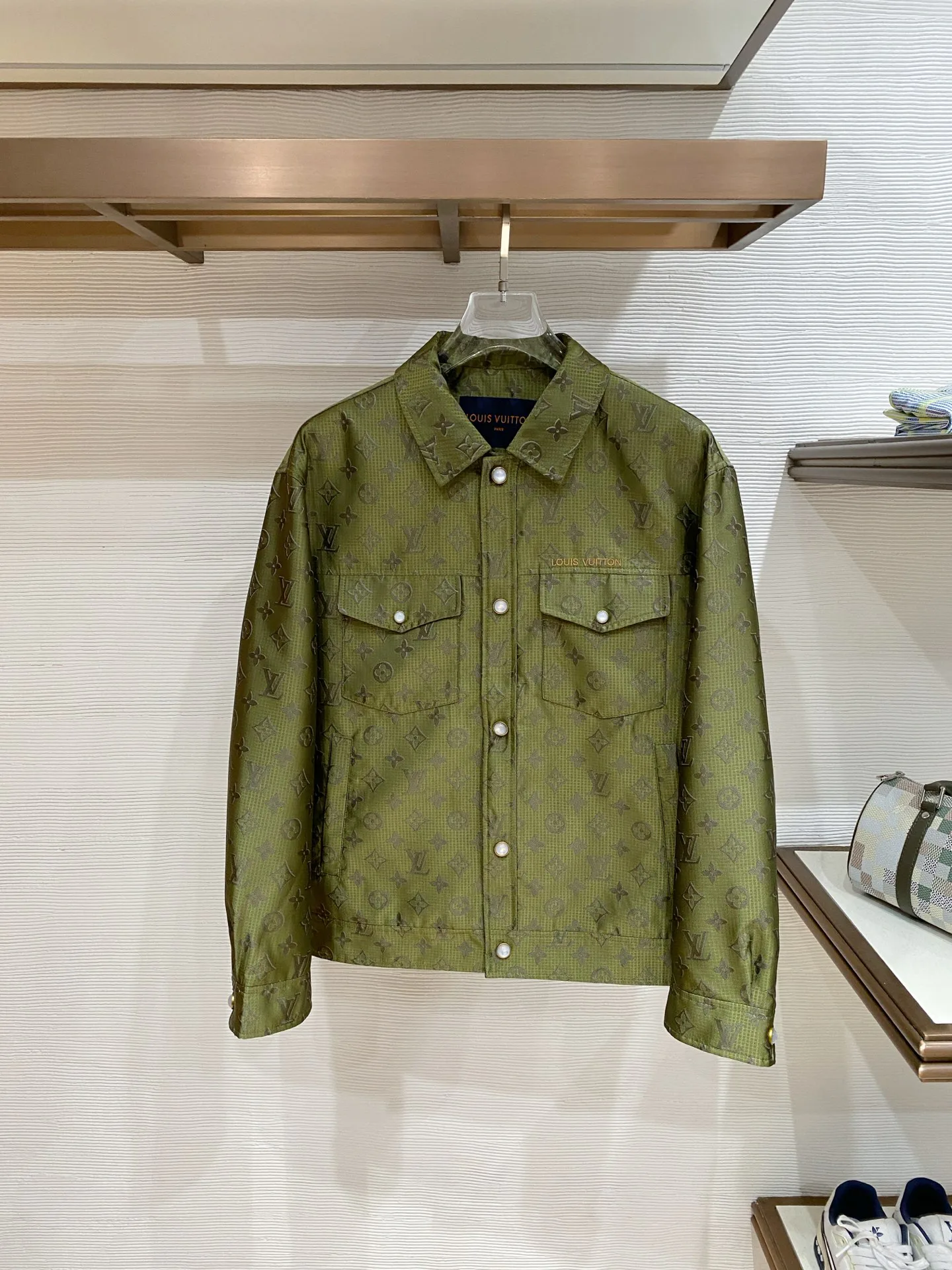 Куртки И Пуховики Мужские Louis Vuitton 10197301