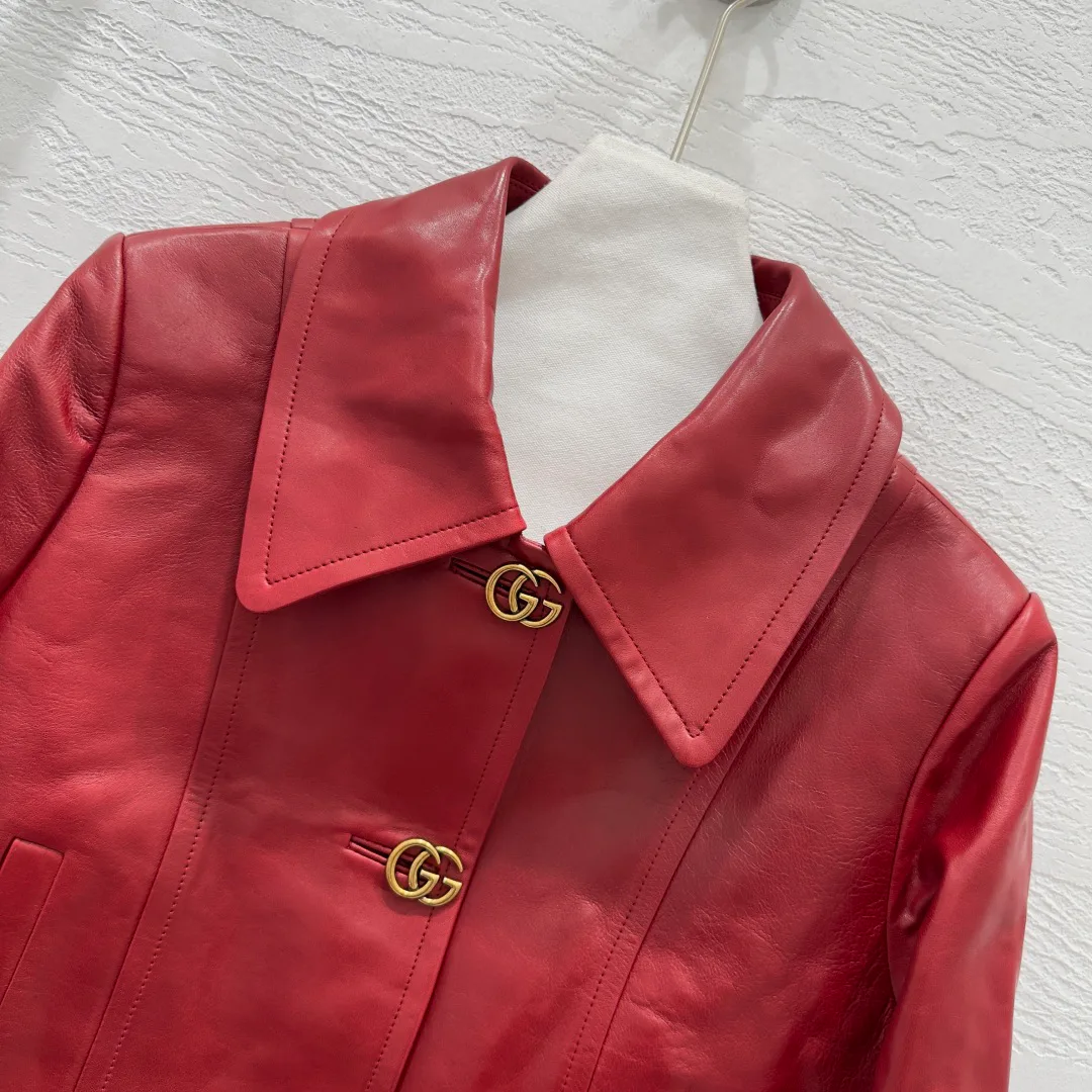 Кожаные Куртки И Дублёнки Женские Gucci 18064713