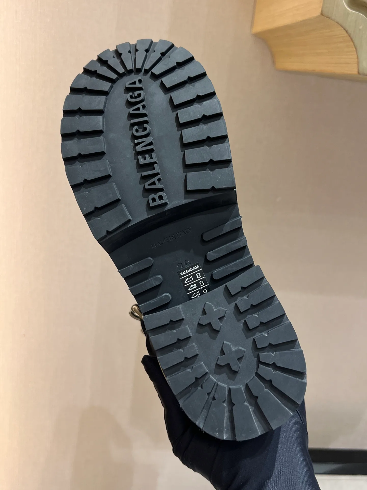 Сапоги Женские Balenciaga 18020345