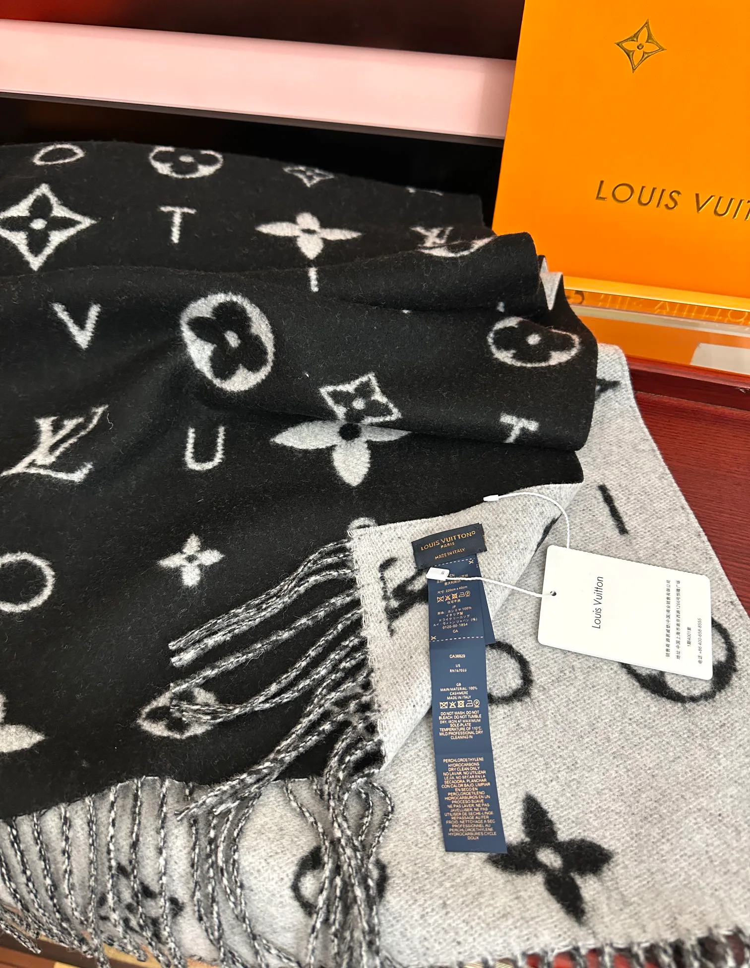 Шарфы Louis Vuitton 318409