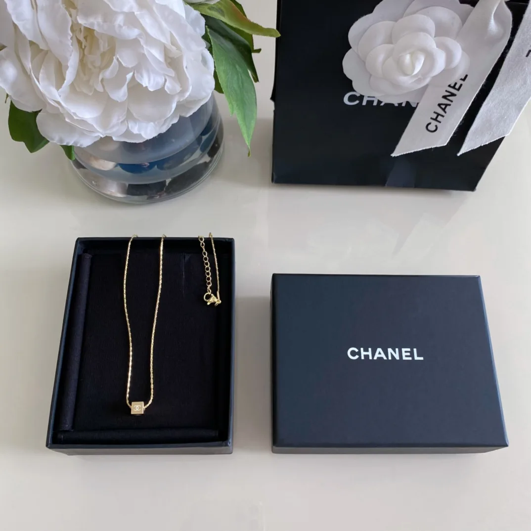 Бижутерия Chanel 2685