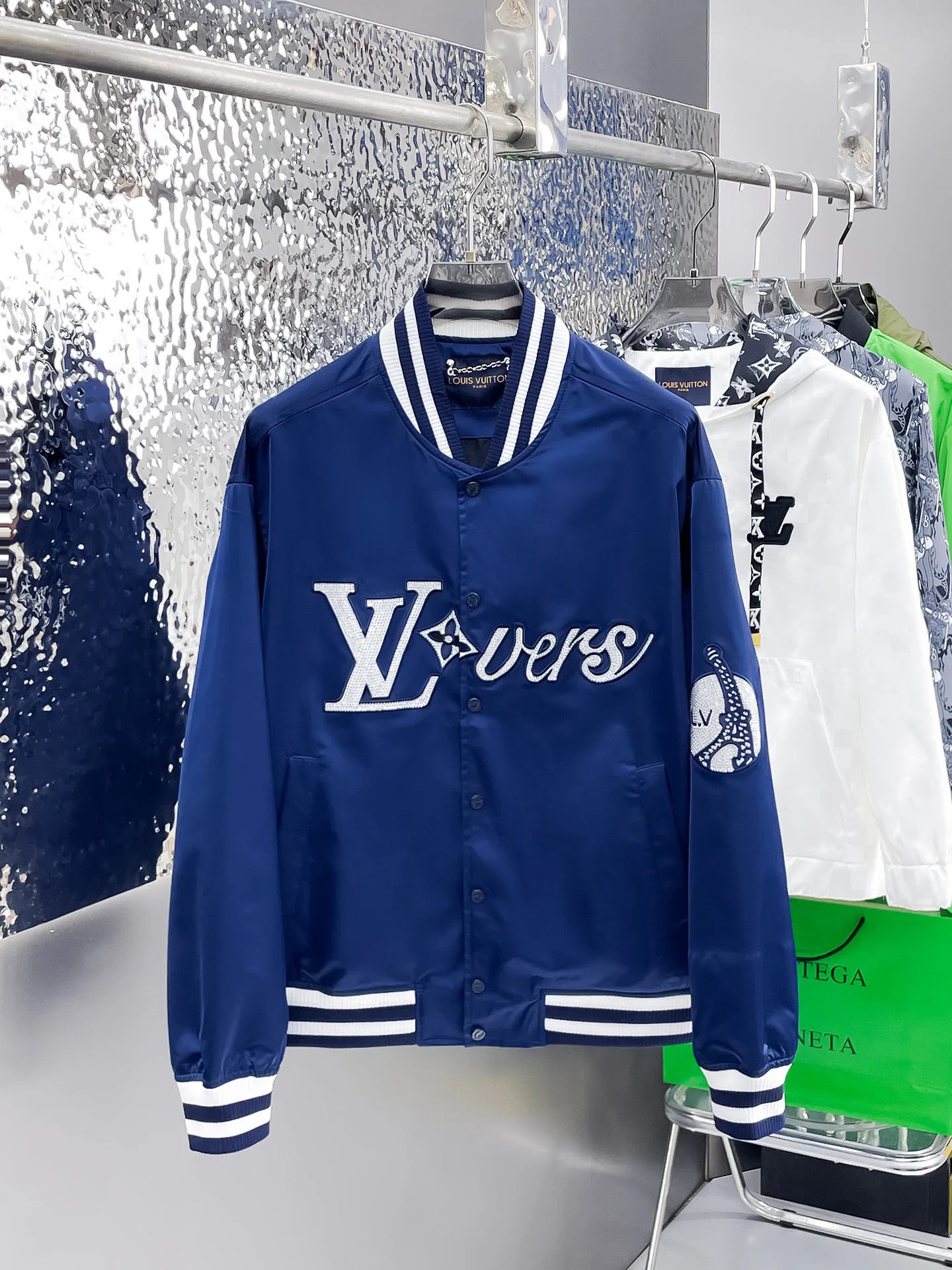 Куртки И Пуховики Мужские Louis Vuitton 9352341