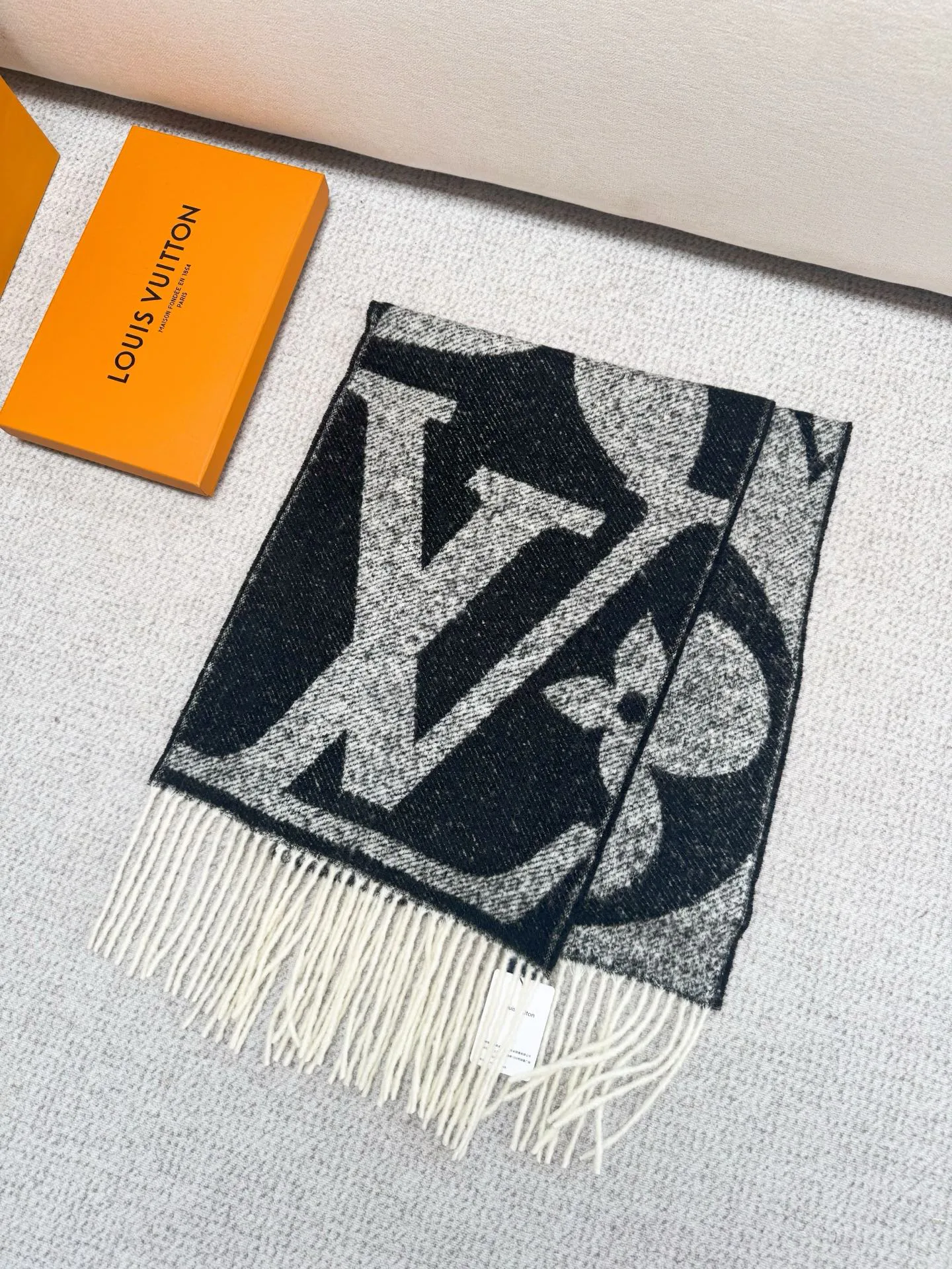 Шарфы Louis Vuitton 11247775