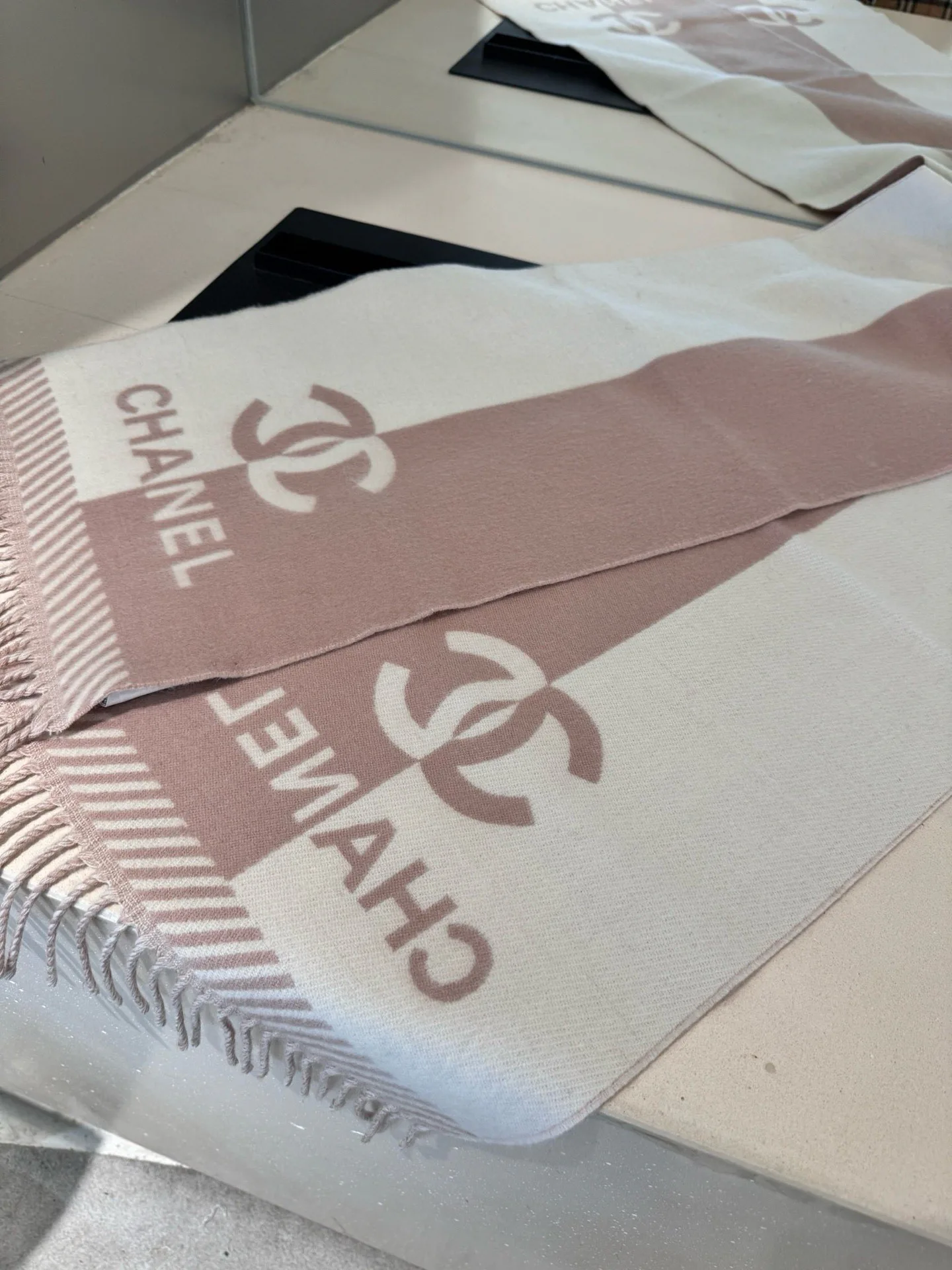 Шарфы Chanel 538400