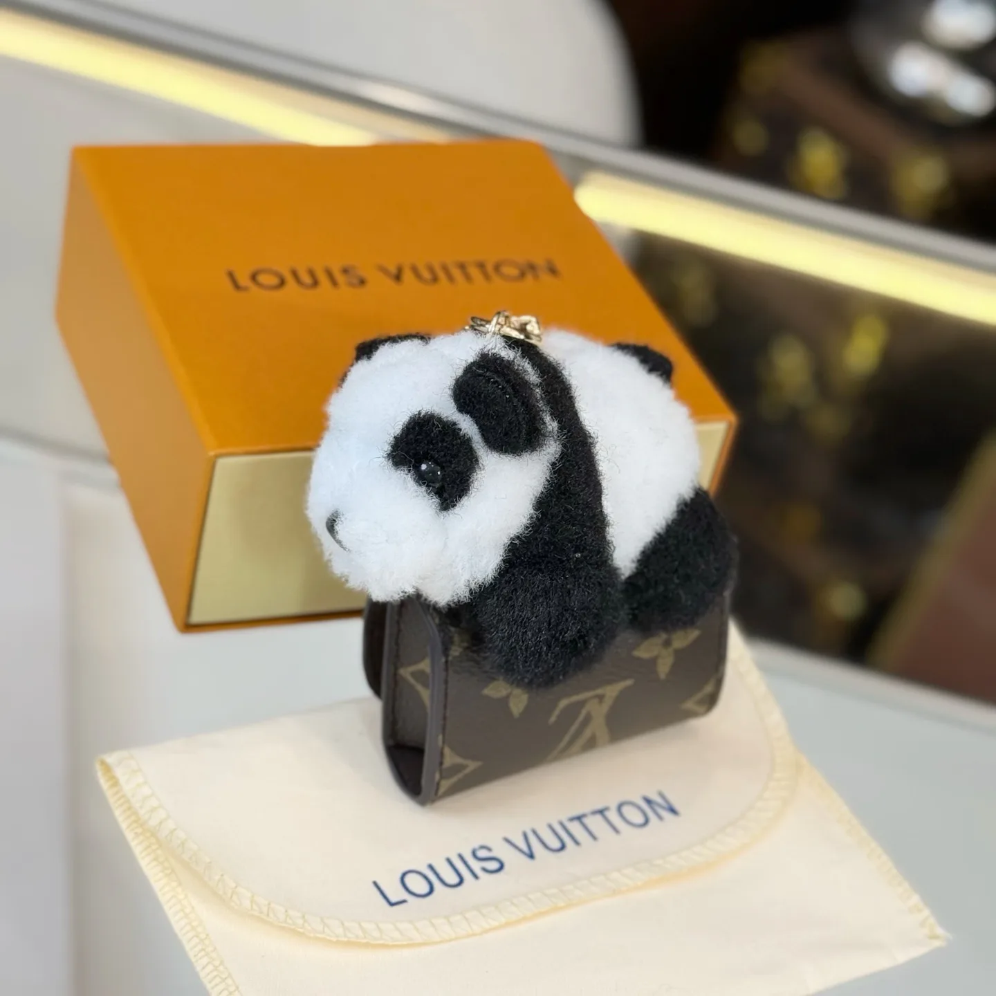 Ключницы Louis Vuitton 18013506