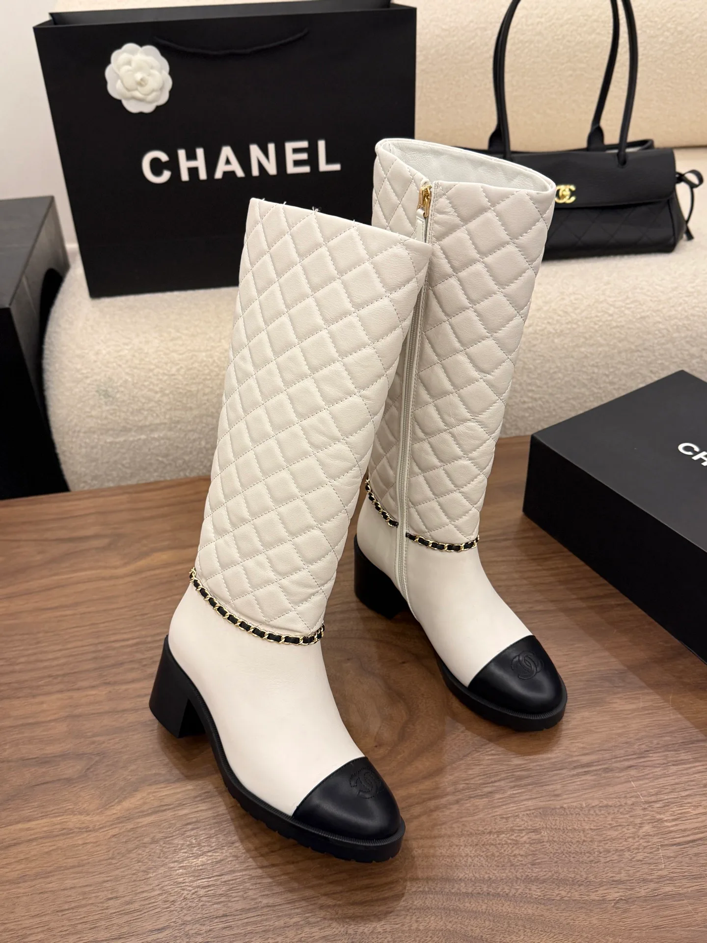 Сапоги Женские Chanel 19050177