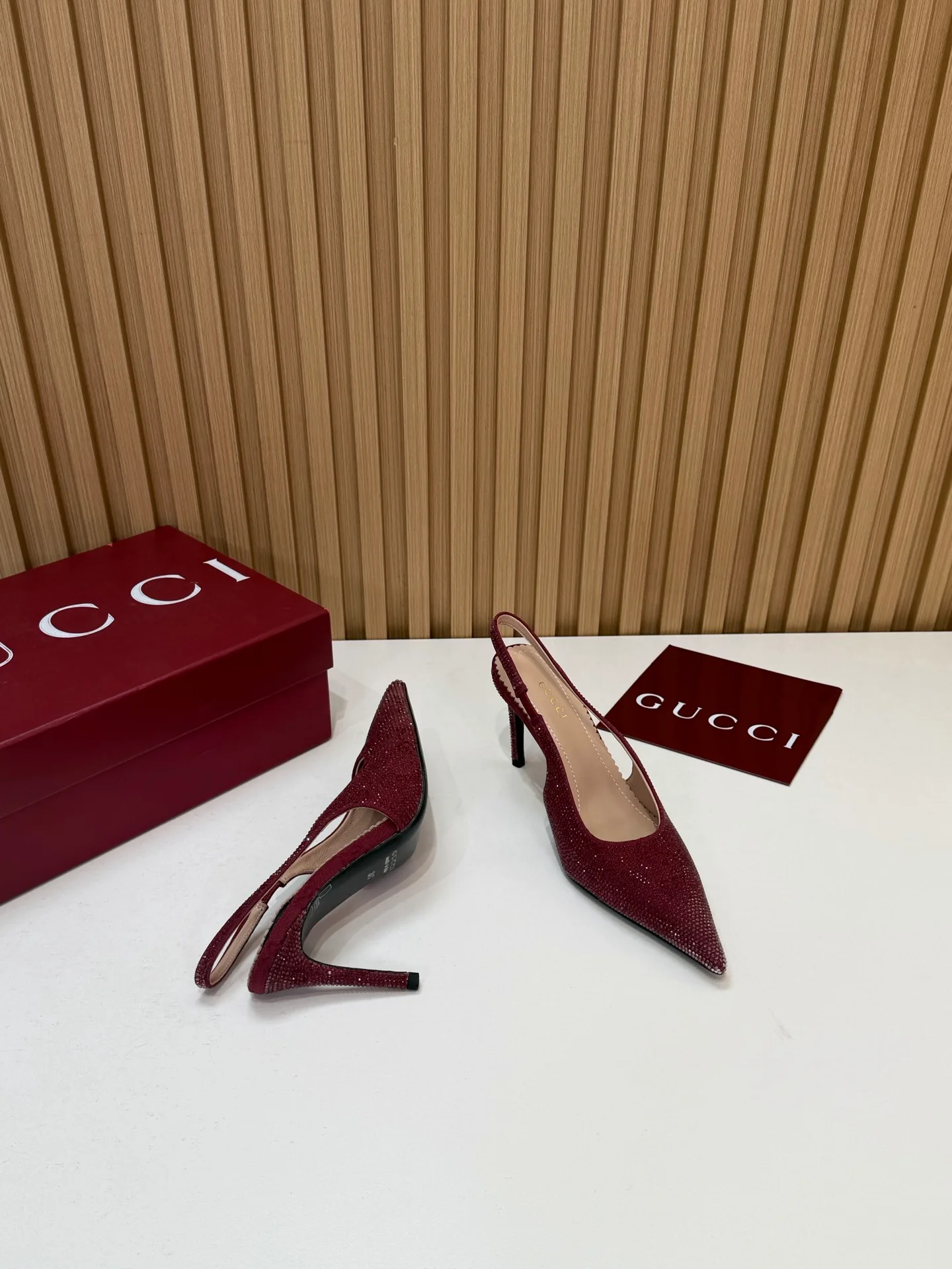 Туфли Женские Gucci 18676785