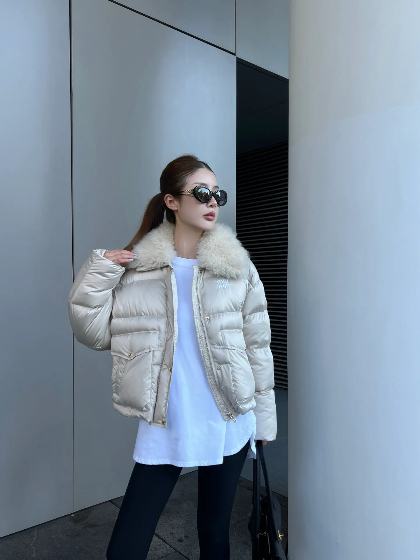 Куртки И Пуховики Женские Miu Miu 18757593