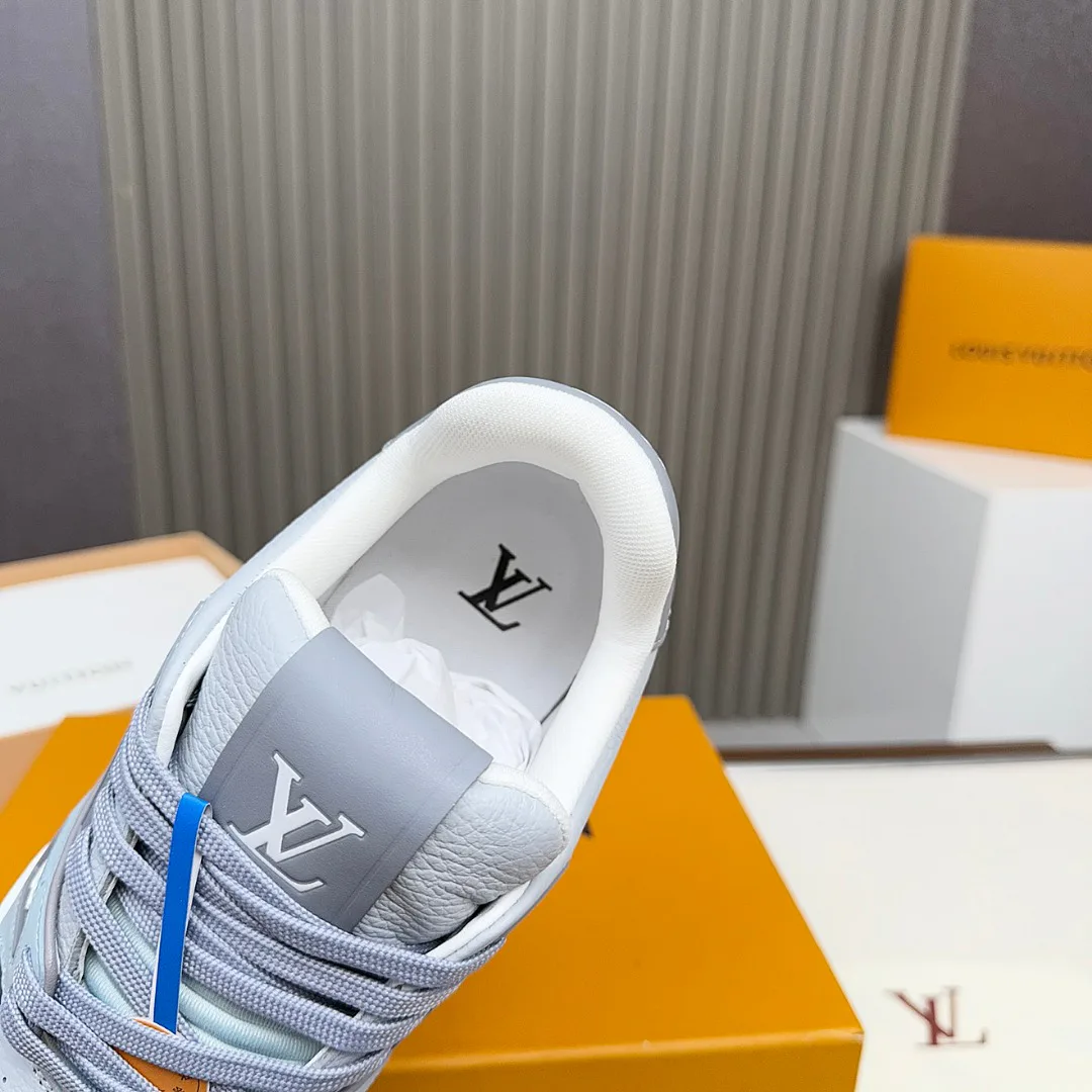 Кроссовки Женские Louis Vuitton 11707416