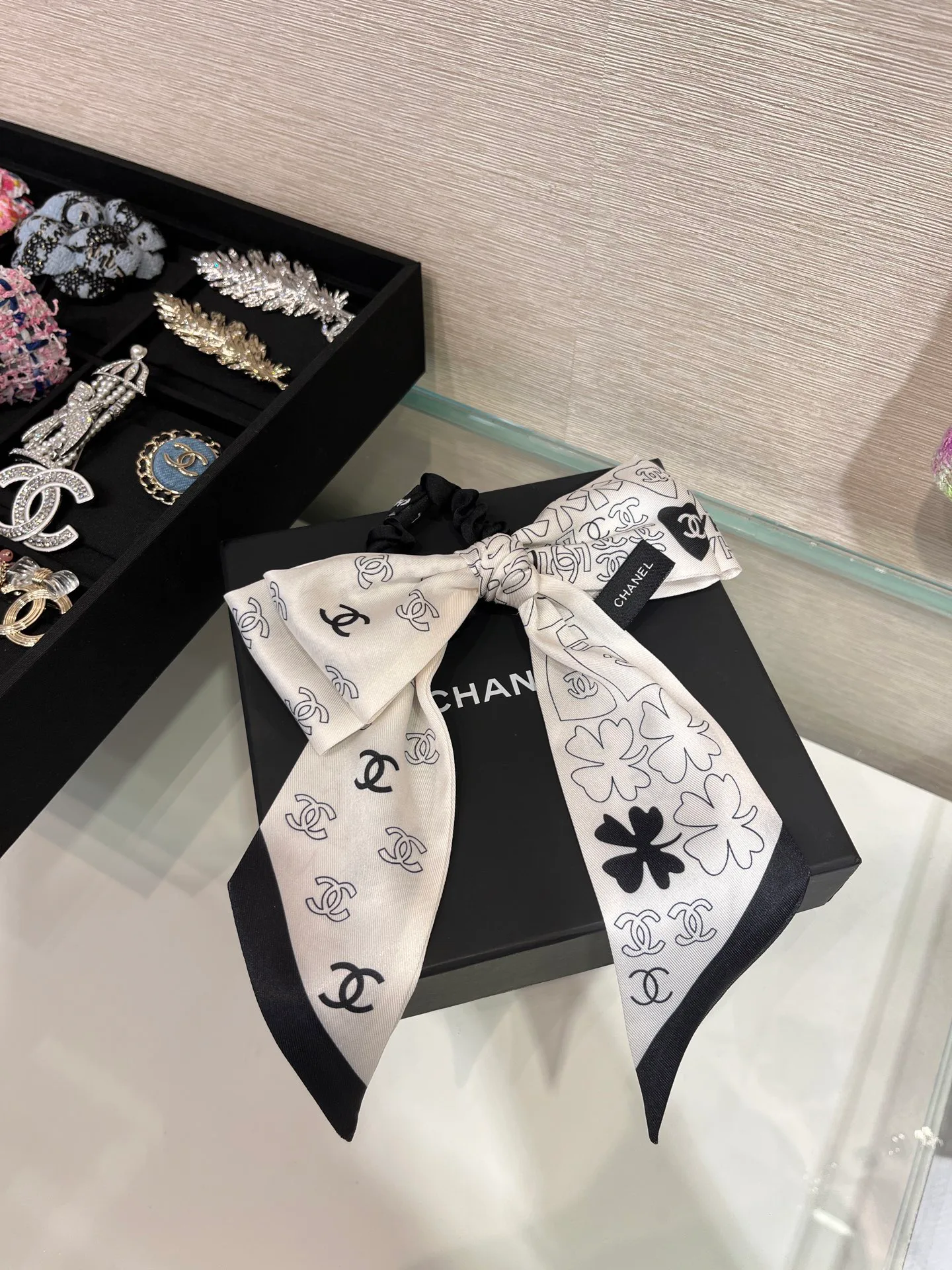 Платки Chanel 12642127