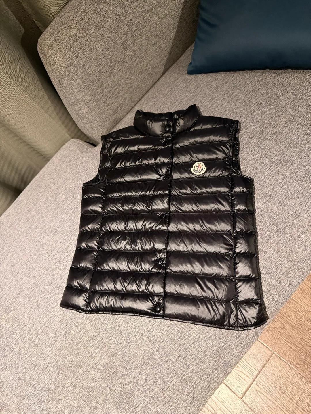 Жилеты Женские Moncler 19074389