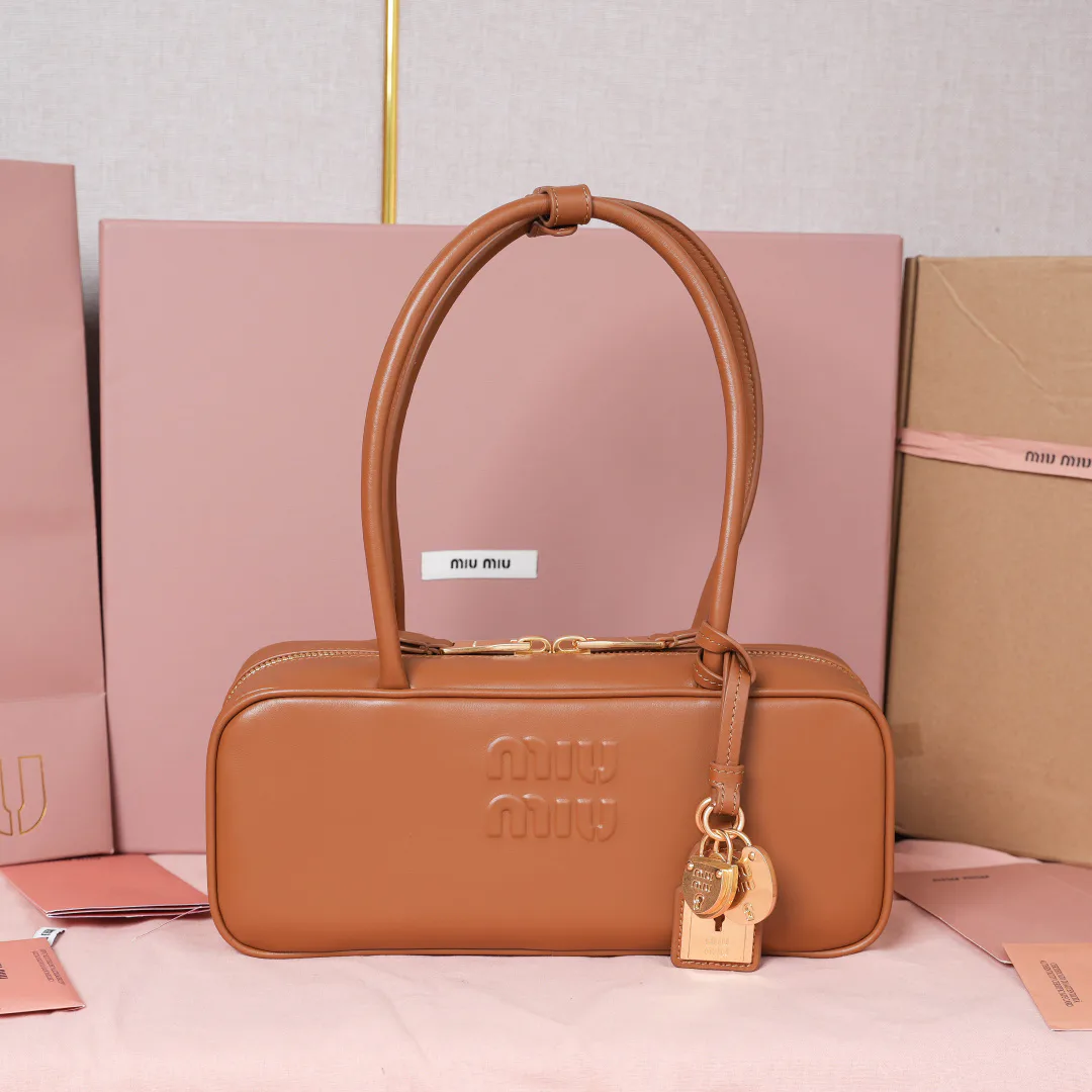 Классические Сумки Женские Miu Miu 11402797