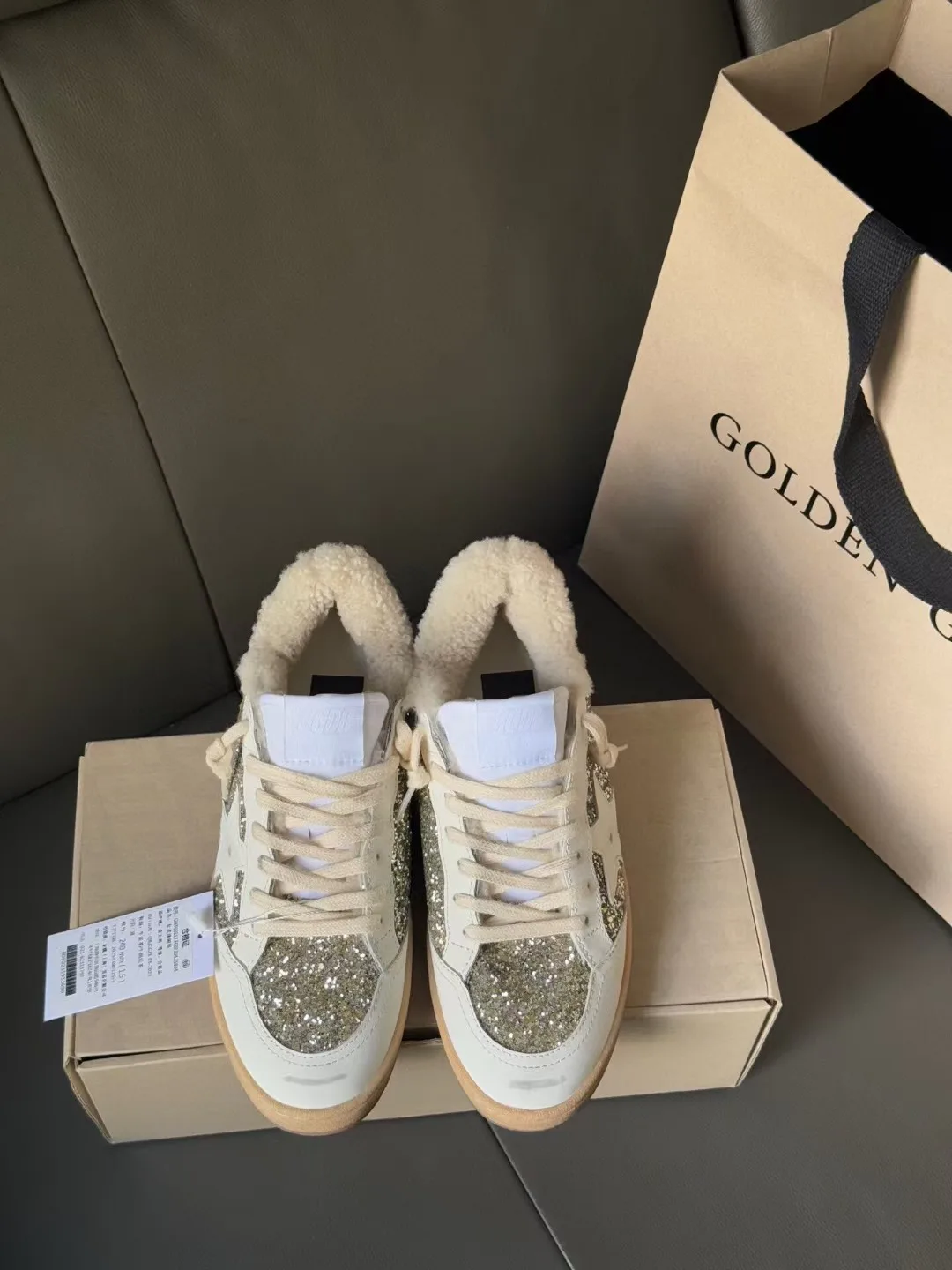 Кроссовки Женские Golden Goose 19671157