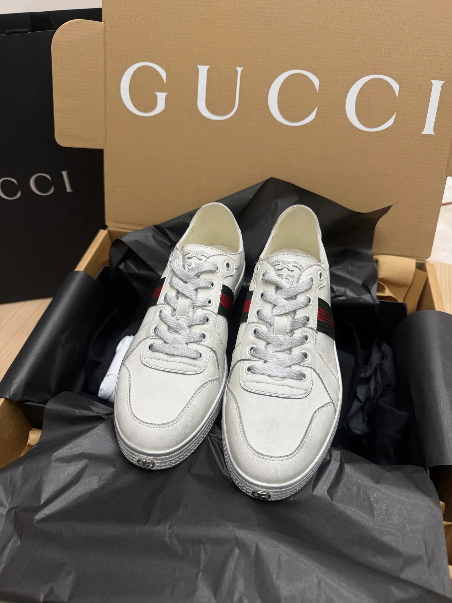 Кроссовки Женские Gucci 18995151