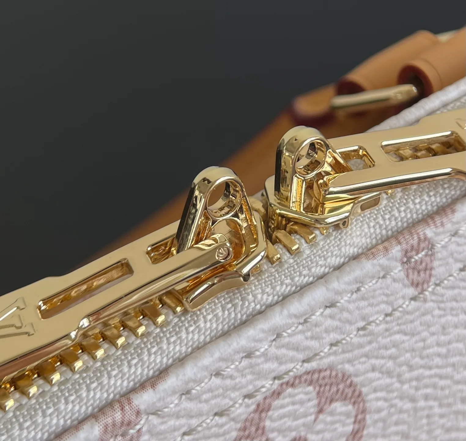 Классические Сумки Женские Louis Vuitton 11564777