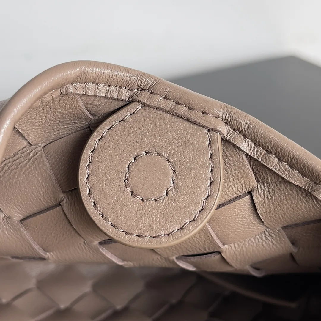 Классические Сумки Женские Bottega Veneta 12788323