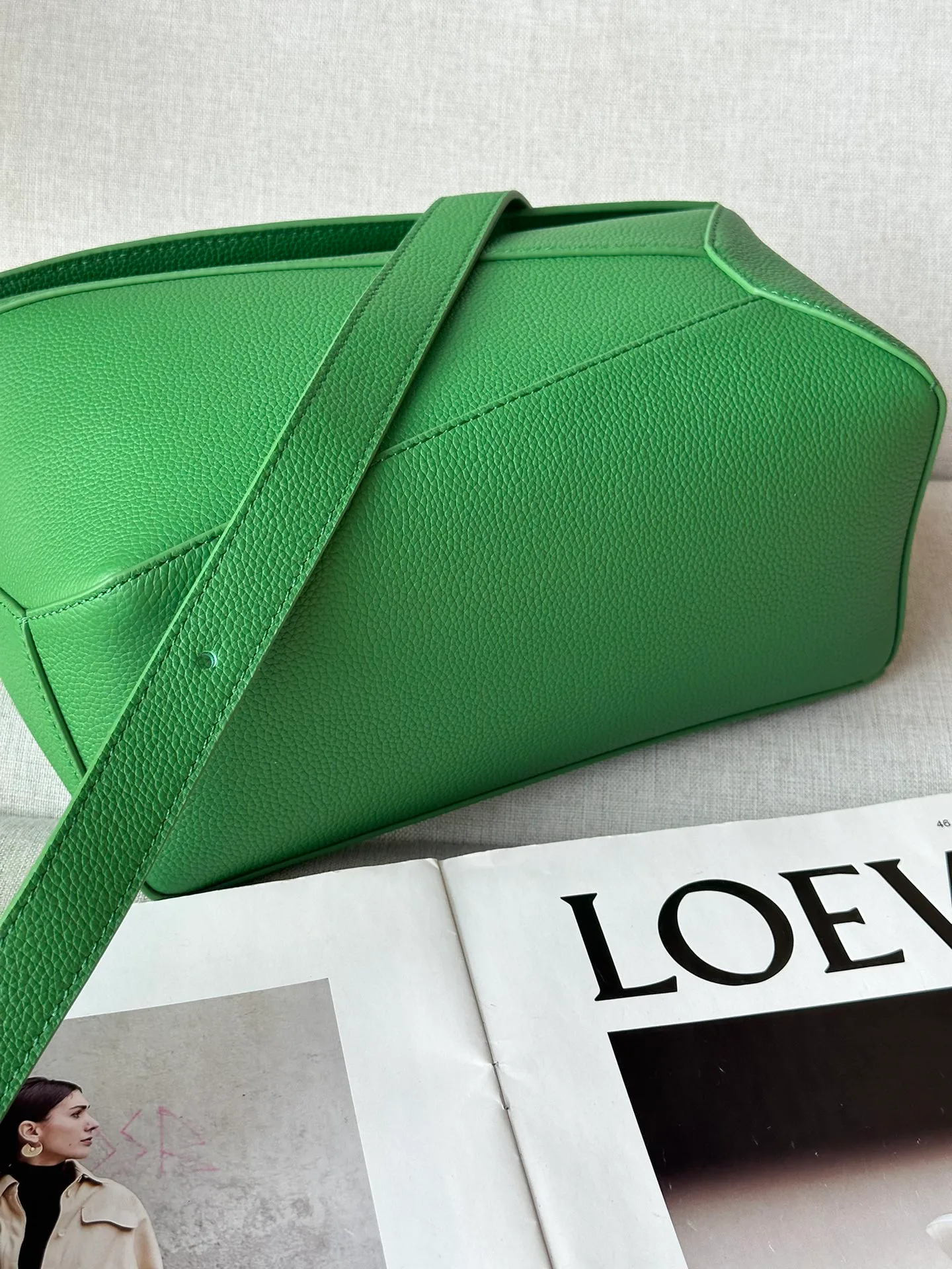 Классические Сумки Женские Loewe 11621928