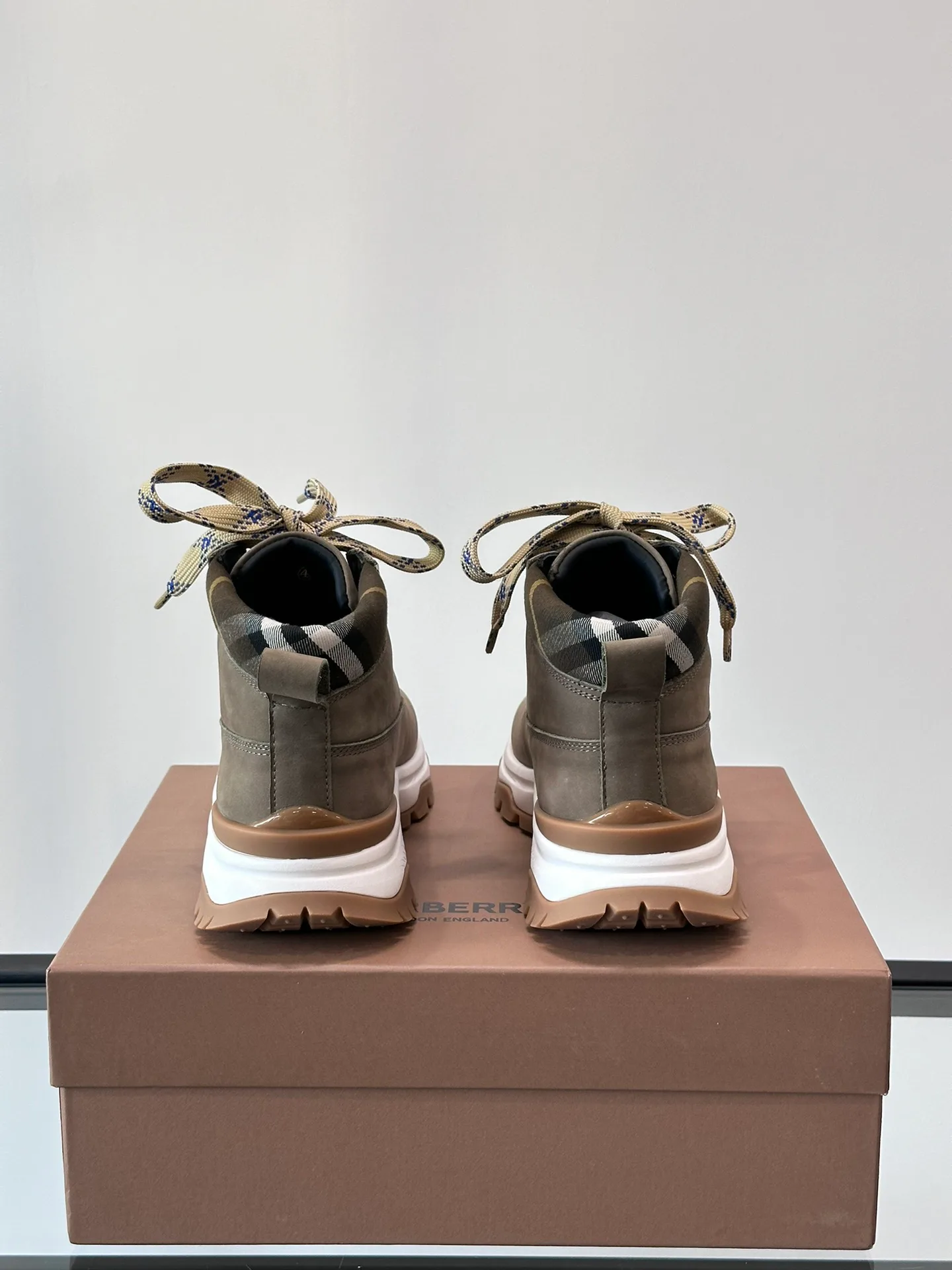 Кроссовки Мужские Burberry 848752