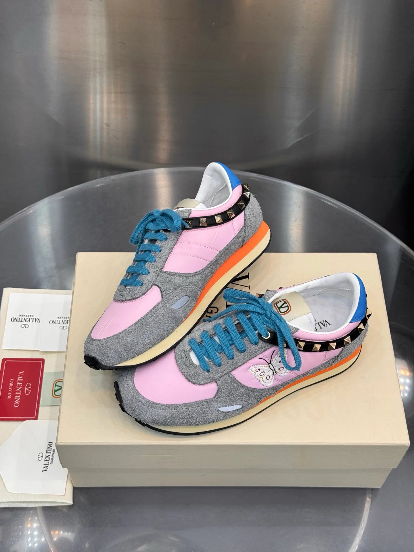 Кроссовки Женские Valentino 18202514