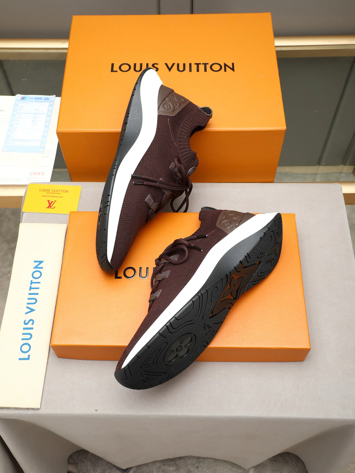 Кроссовки Женские Louis Vuitton 17947264