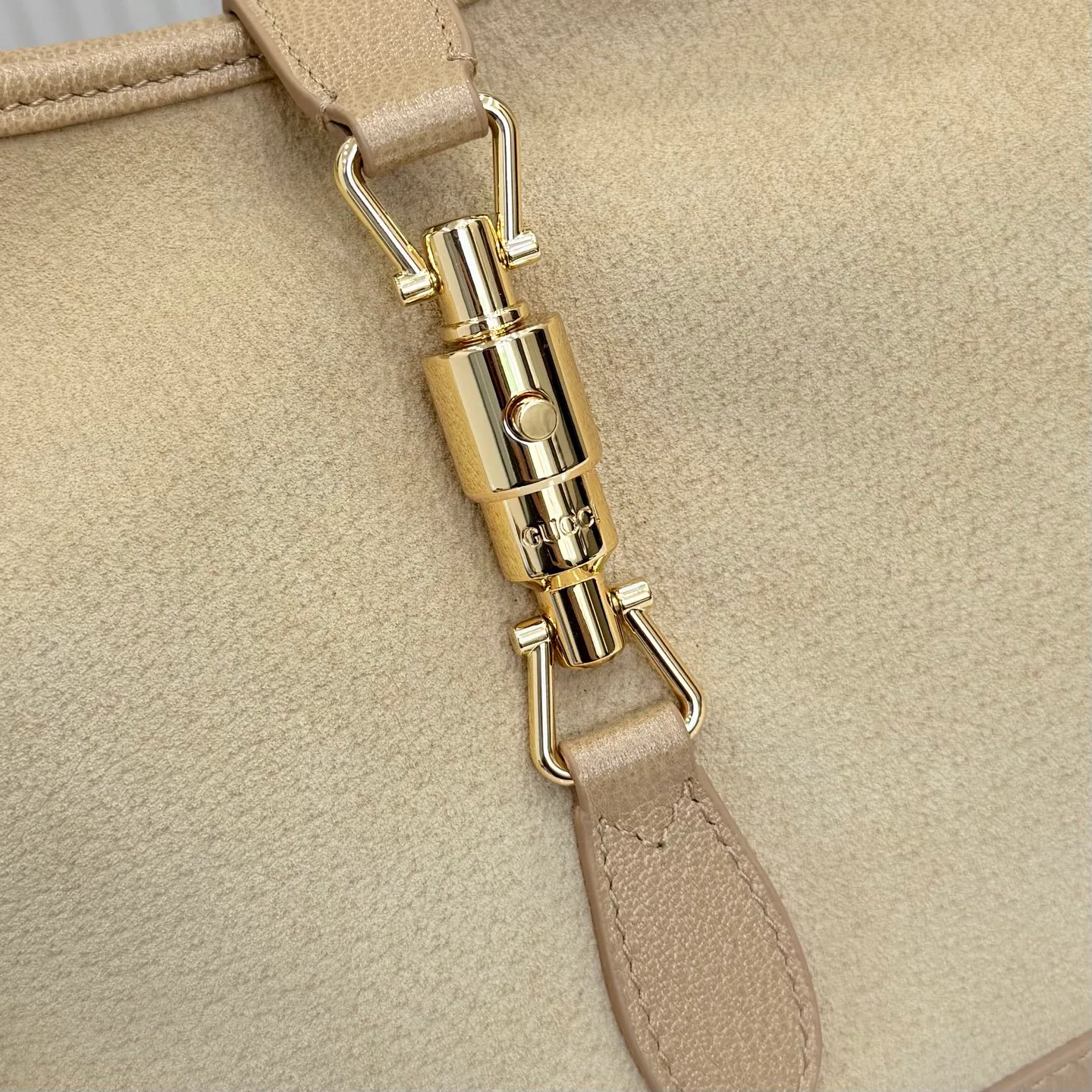 Классические Сумки Женские Gucci 17366991