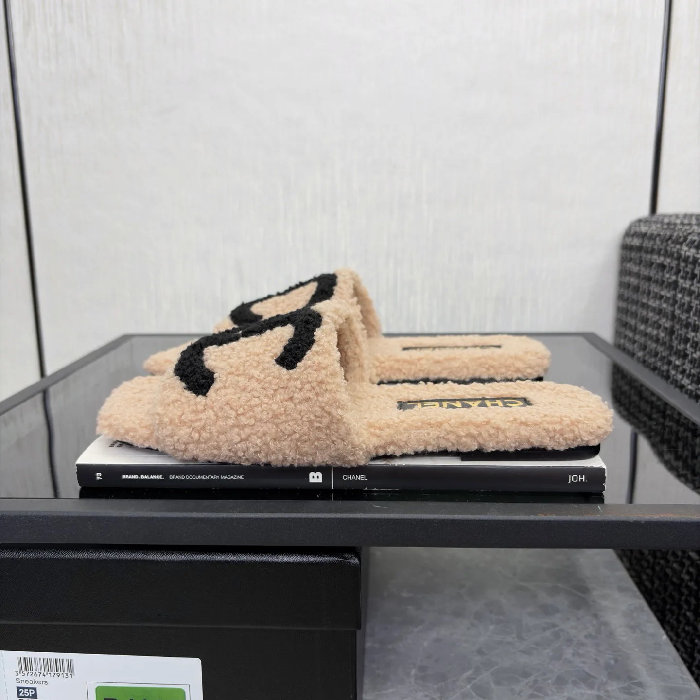 Тапочки Женские Chanel 18700088