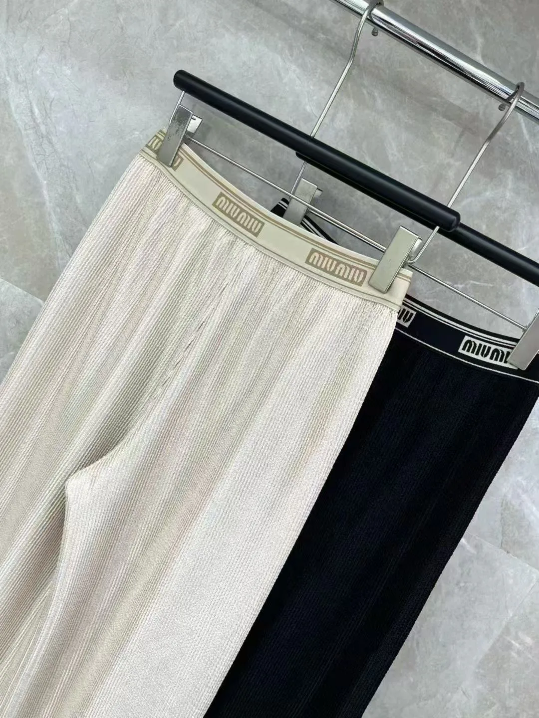 Брюки Женские Miu Miu 11268105