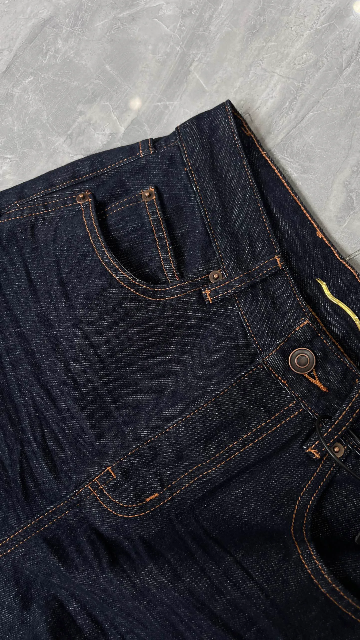 Джинсы Женские Saint Laurent 18993259