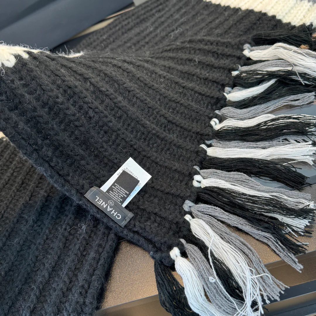 Шарфы Chanel 18627309