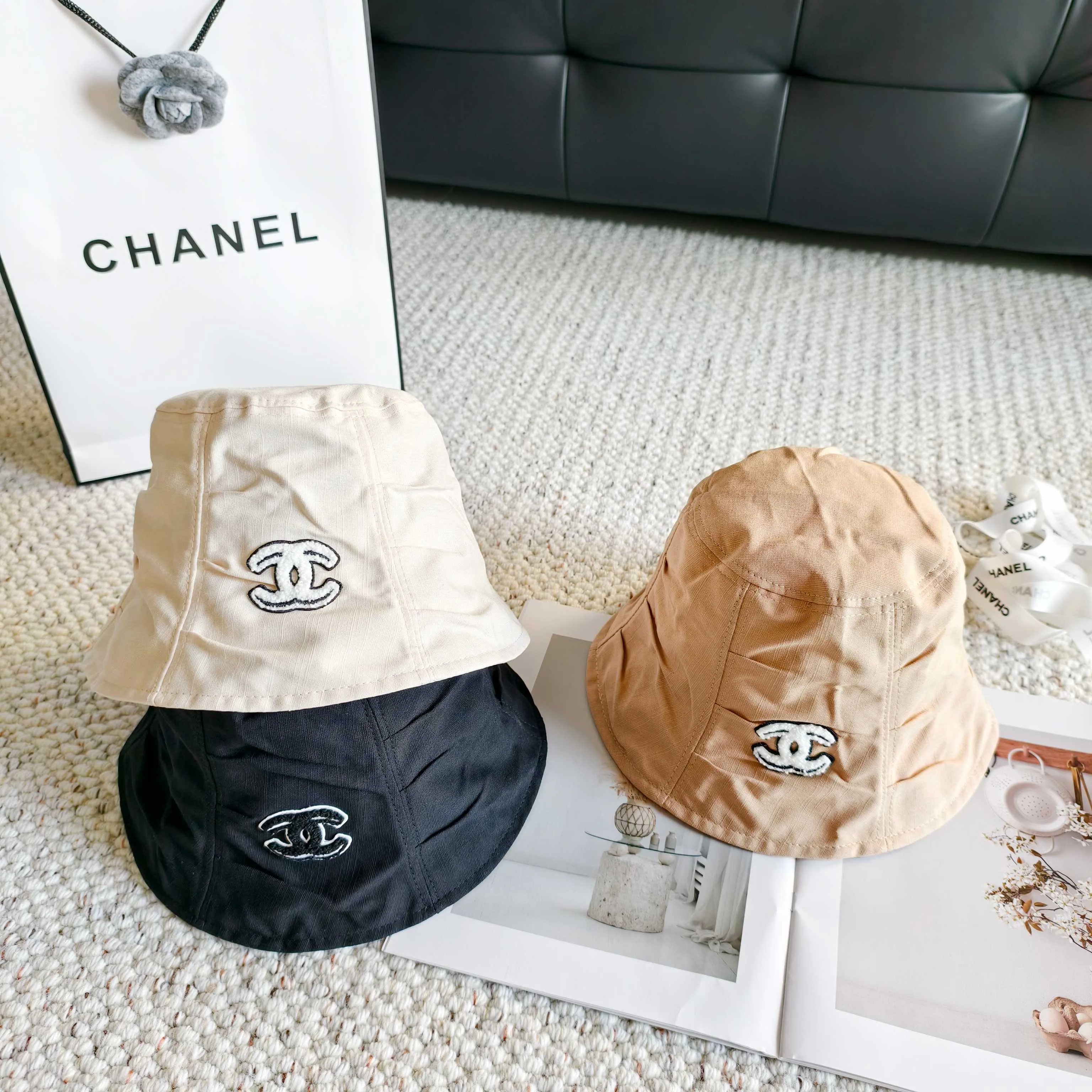 Головные Уборы Chanel 17498327