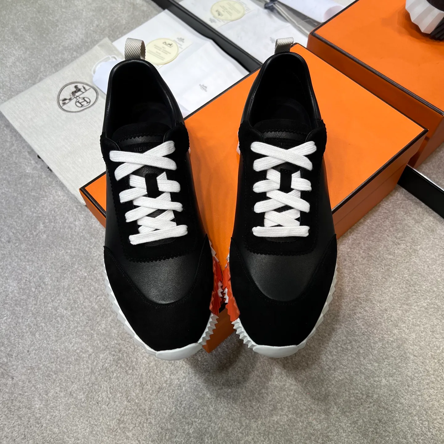 Кроссовки Женские Hermes 148970