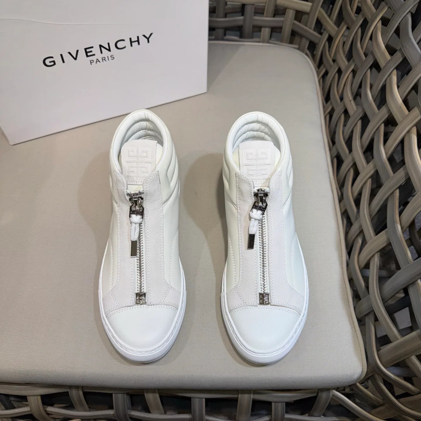 Кроссовки Мужские Givenchy 18267088