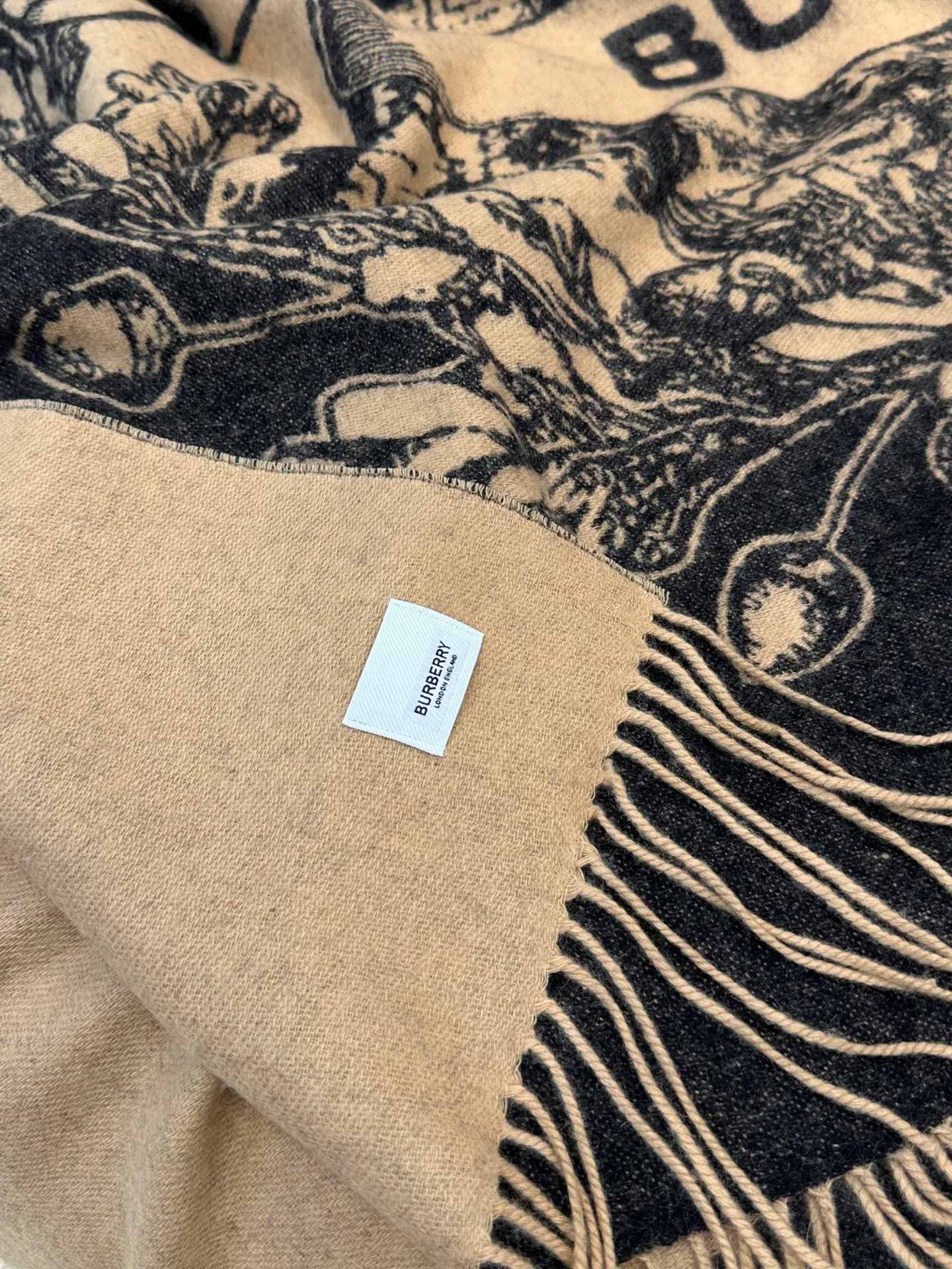 Шарфы Burberry 386964