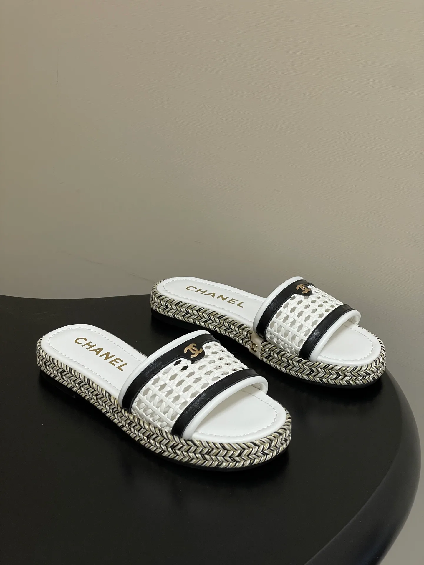 Сандалии Женские Chanel 11574061