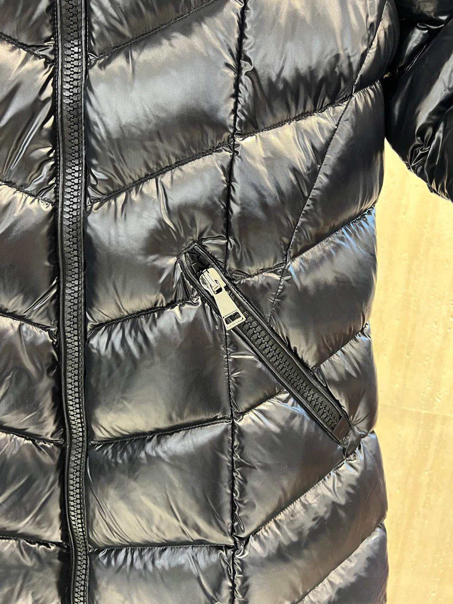 Куртки И Пуховики Женские Moncler 19185616