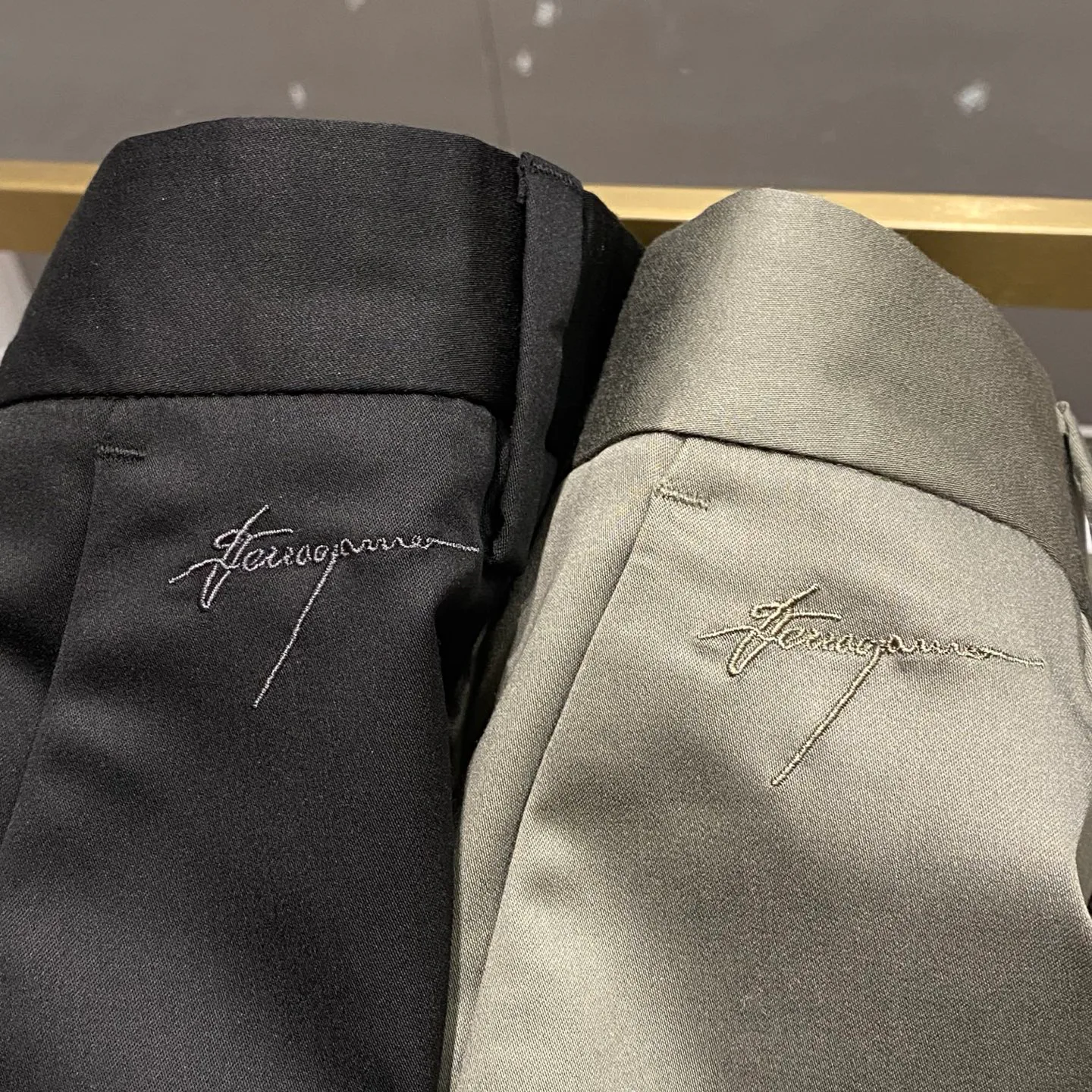 Брюки Мужские Salvatore Ferragamo 12551679