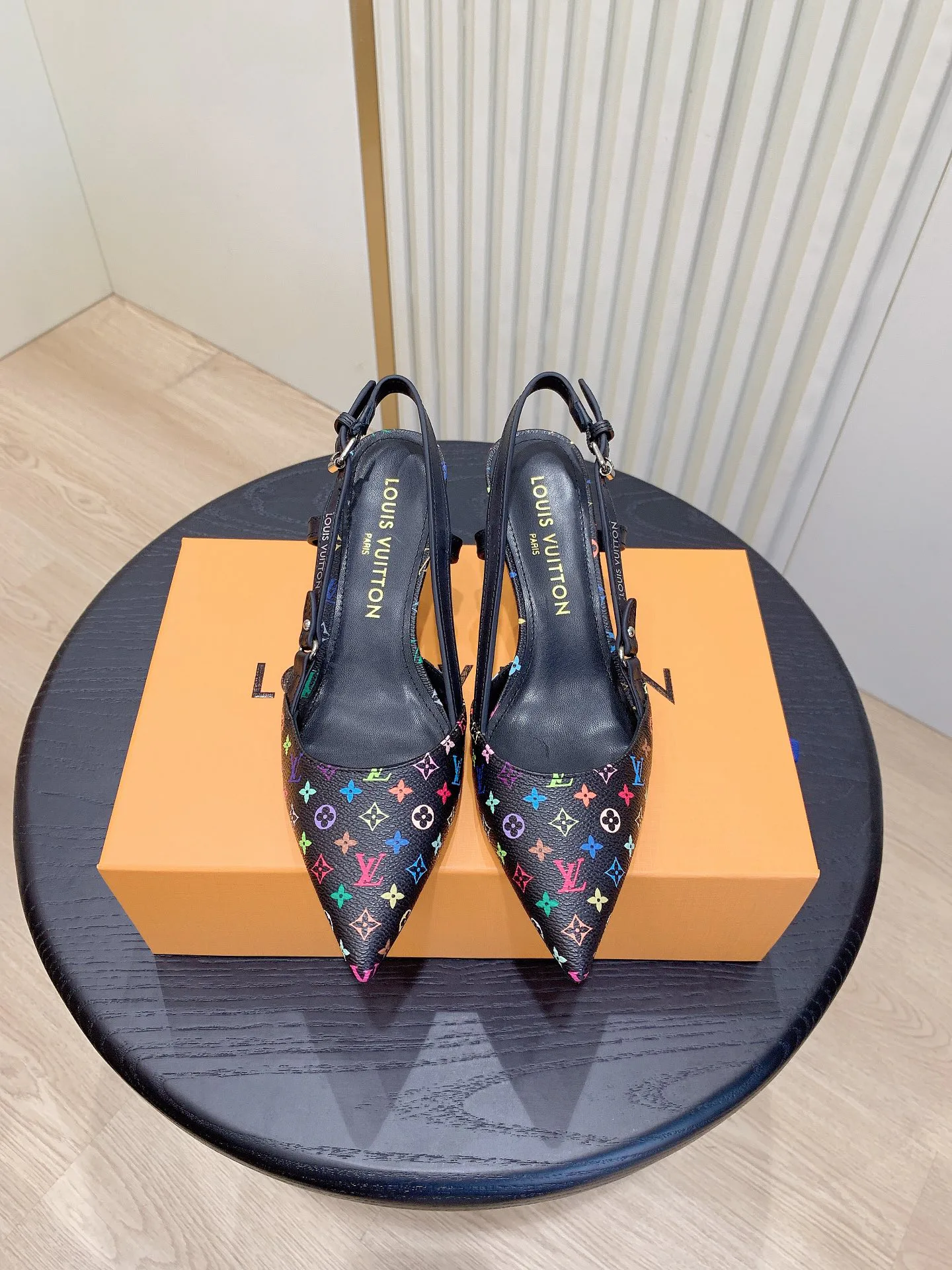 Туфли Женские Louis Vuitton 1834455