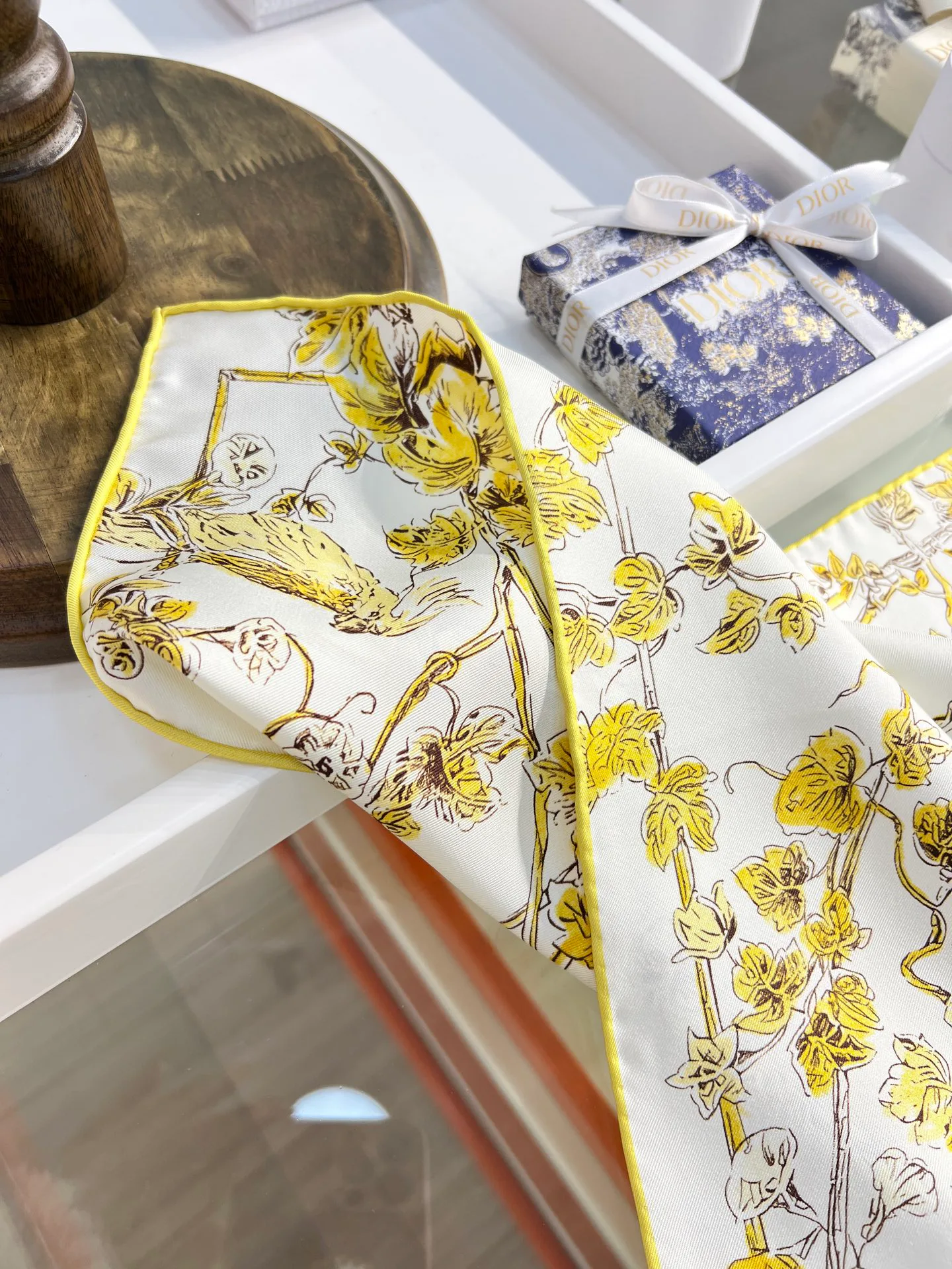 Платки Christian Dior 12763096