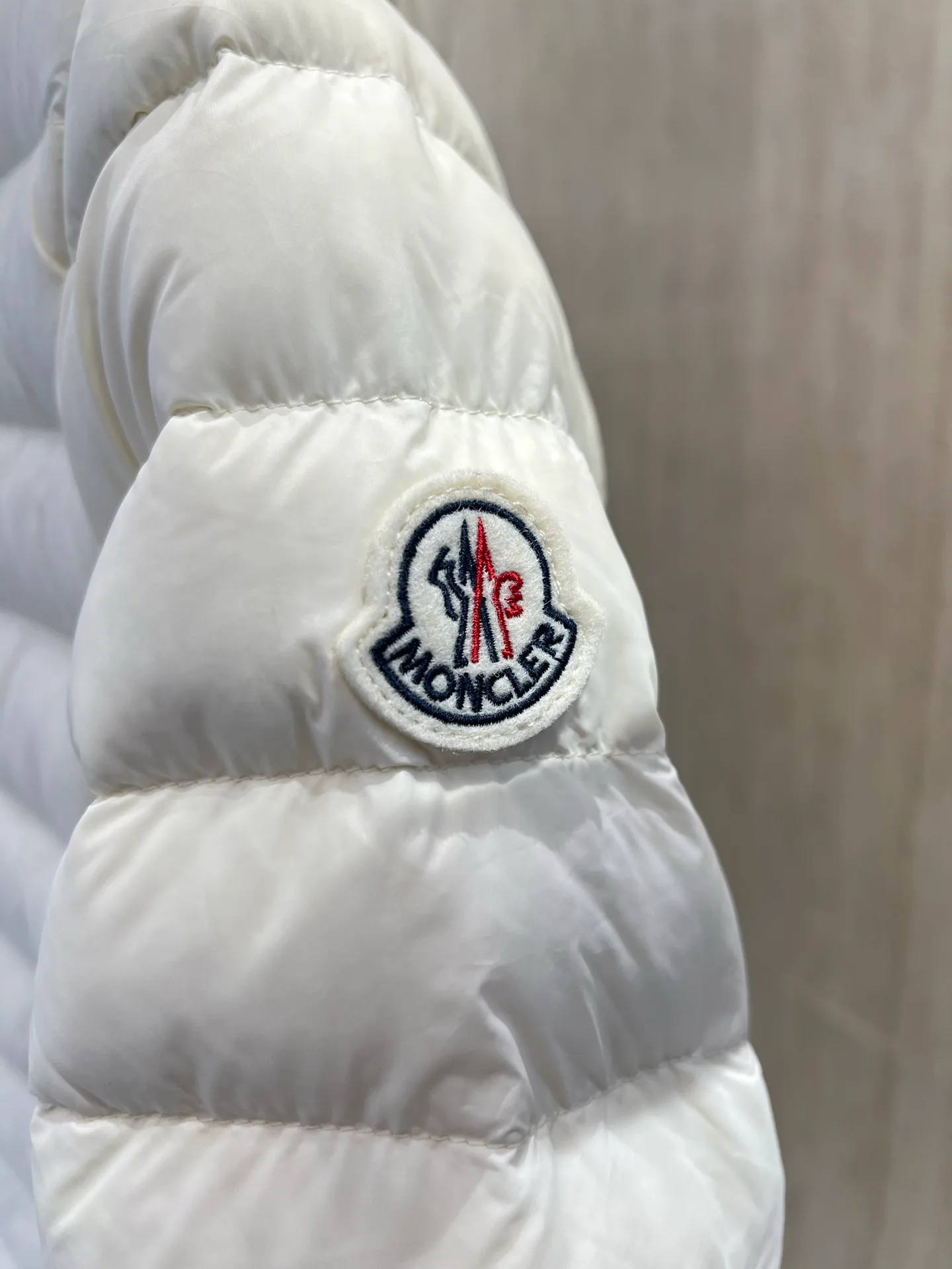 Куртки И Пуховики Женские Moncler 18723426