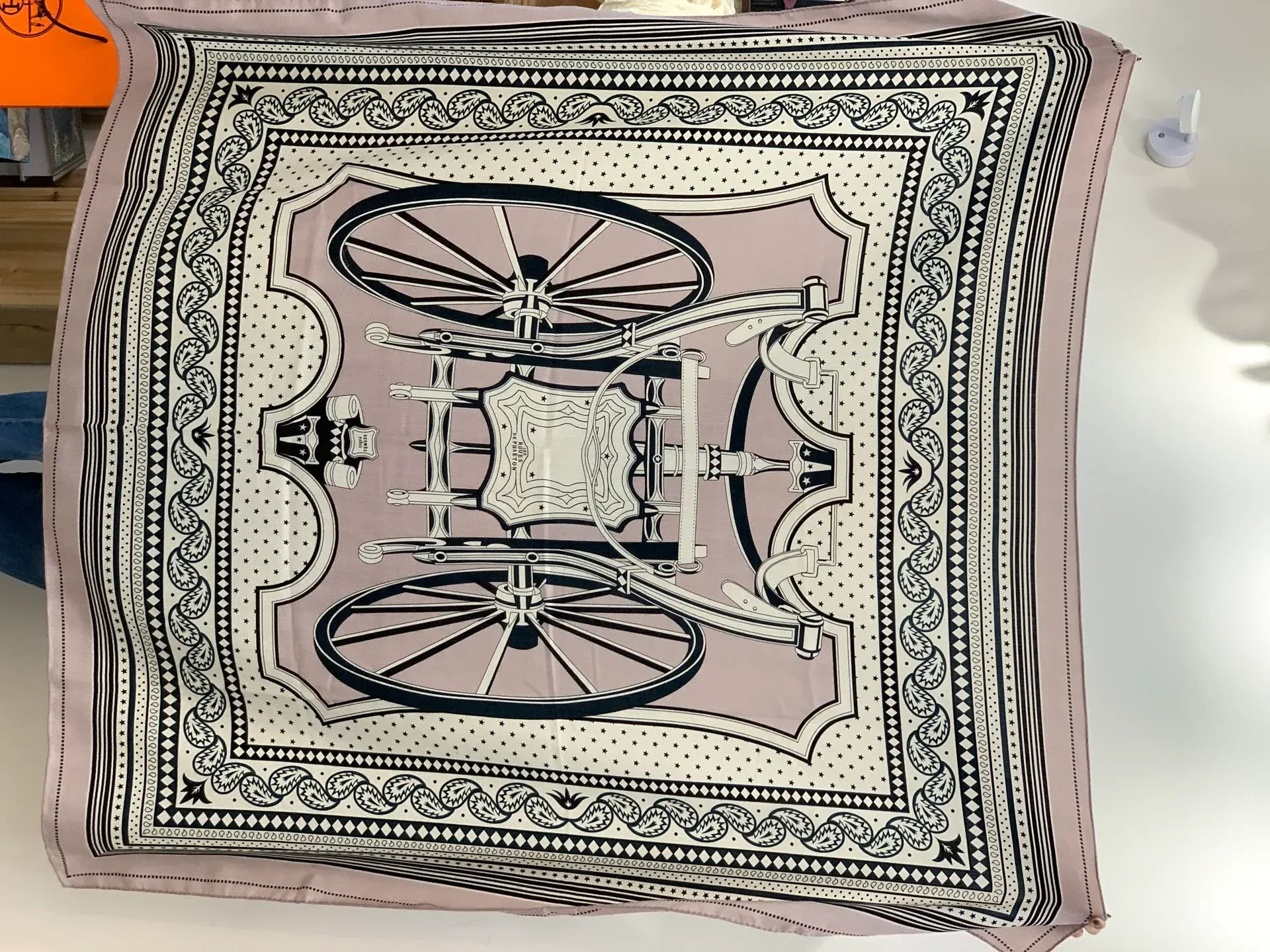 Платки Hermes 318434