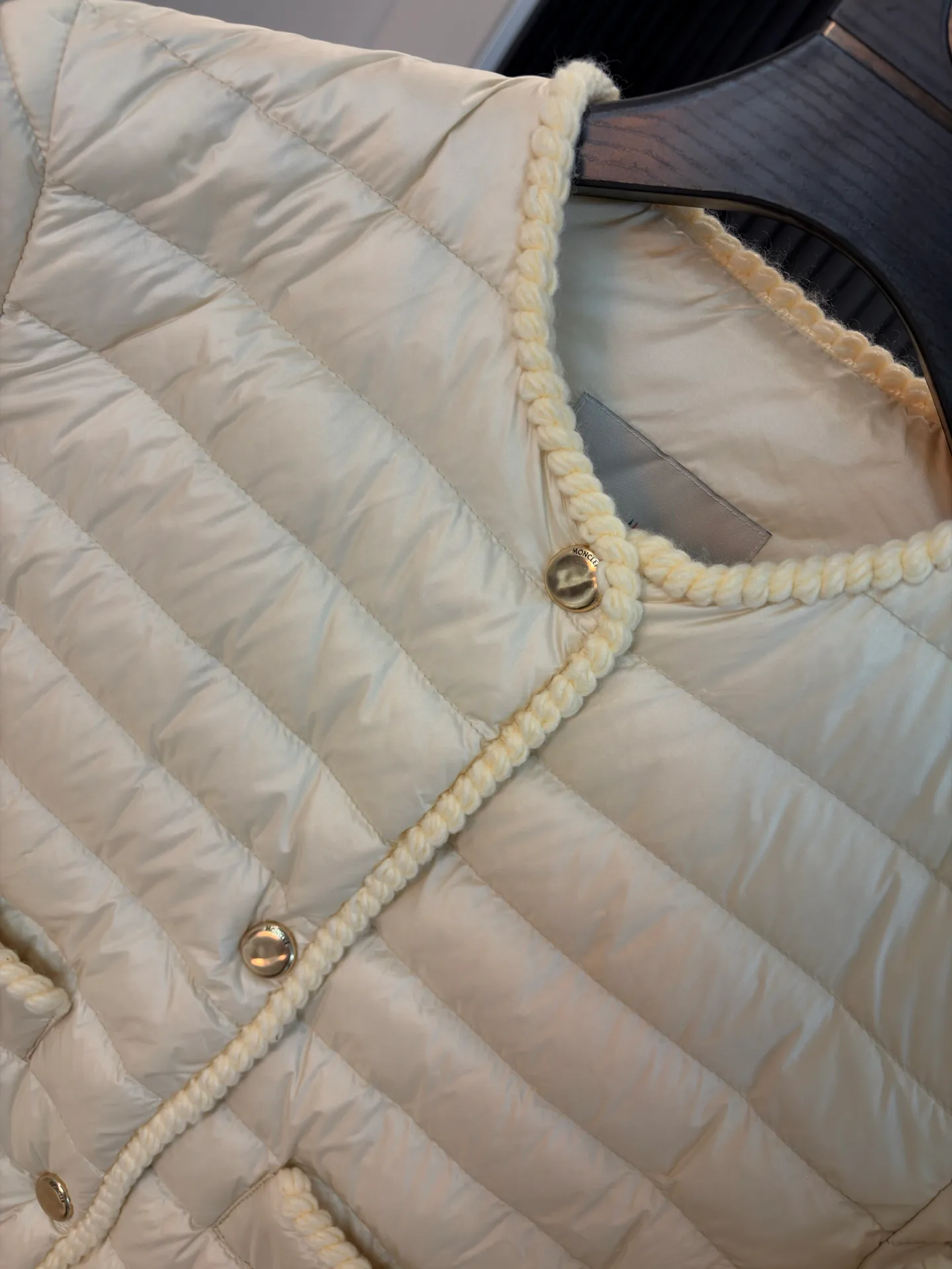 Куртки И Пуховики Женские Moncler 18673356
