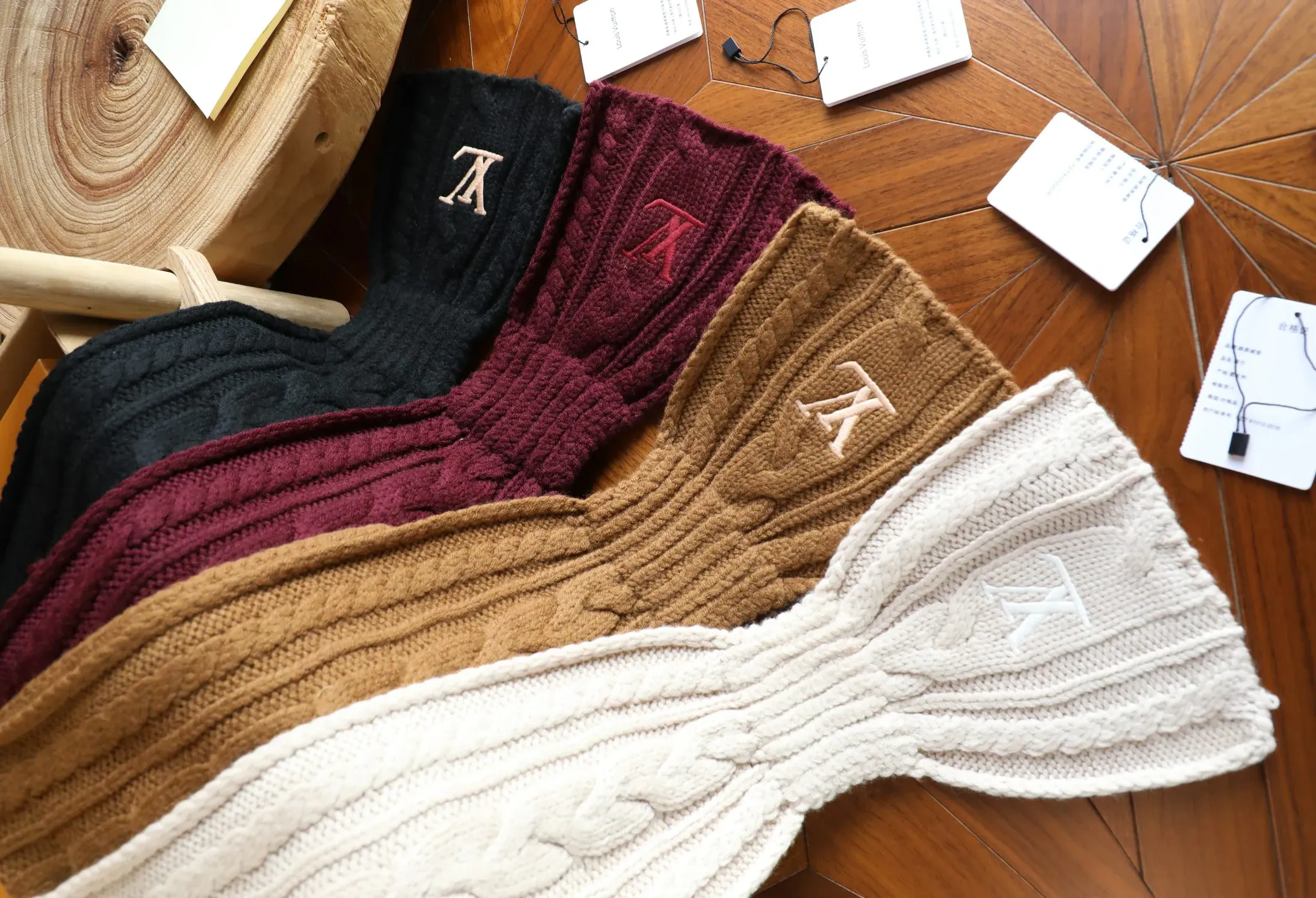 Шарфы Louis Vuitton 859978