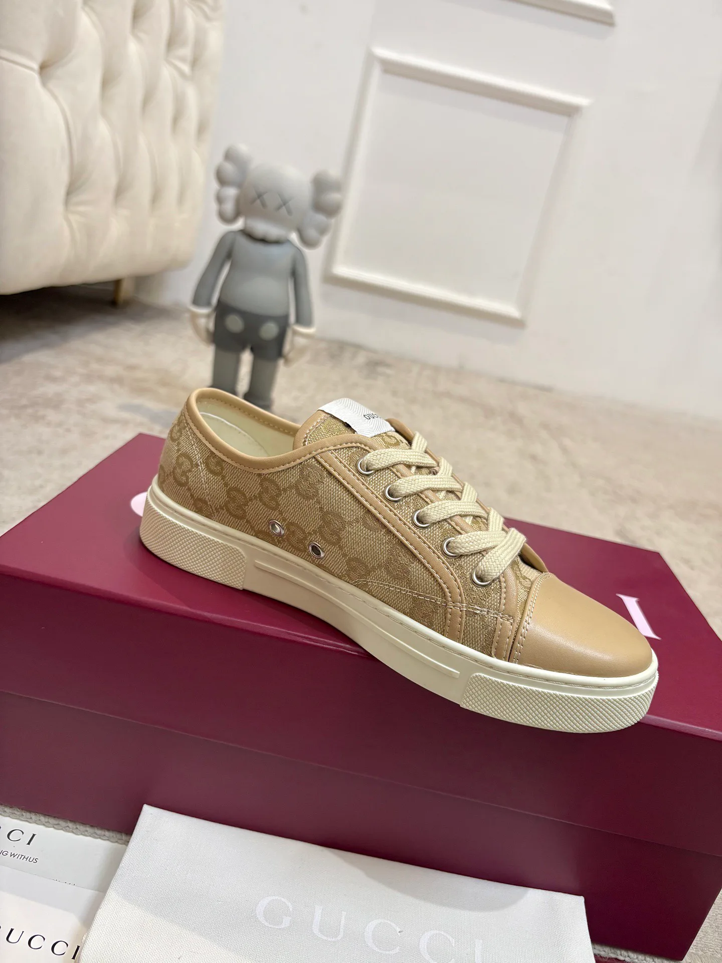 Кроссовки Женские Gucci 18901594