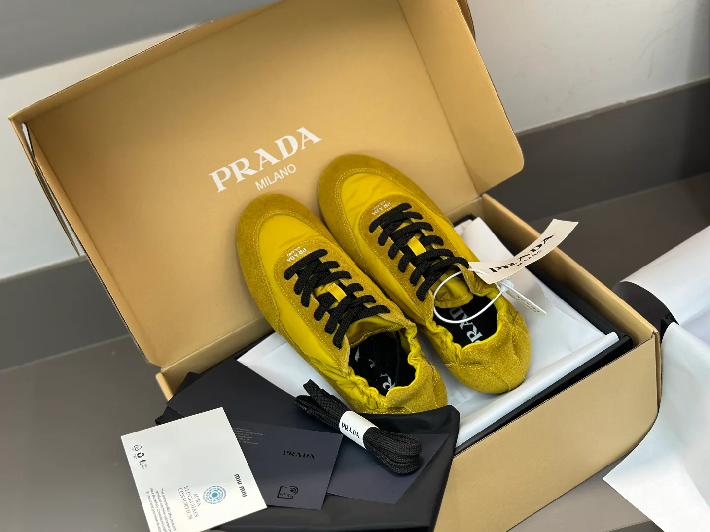 Кроссовки Женские Prada 11152977