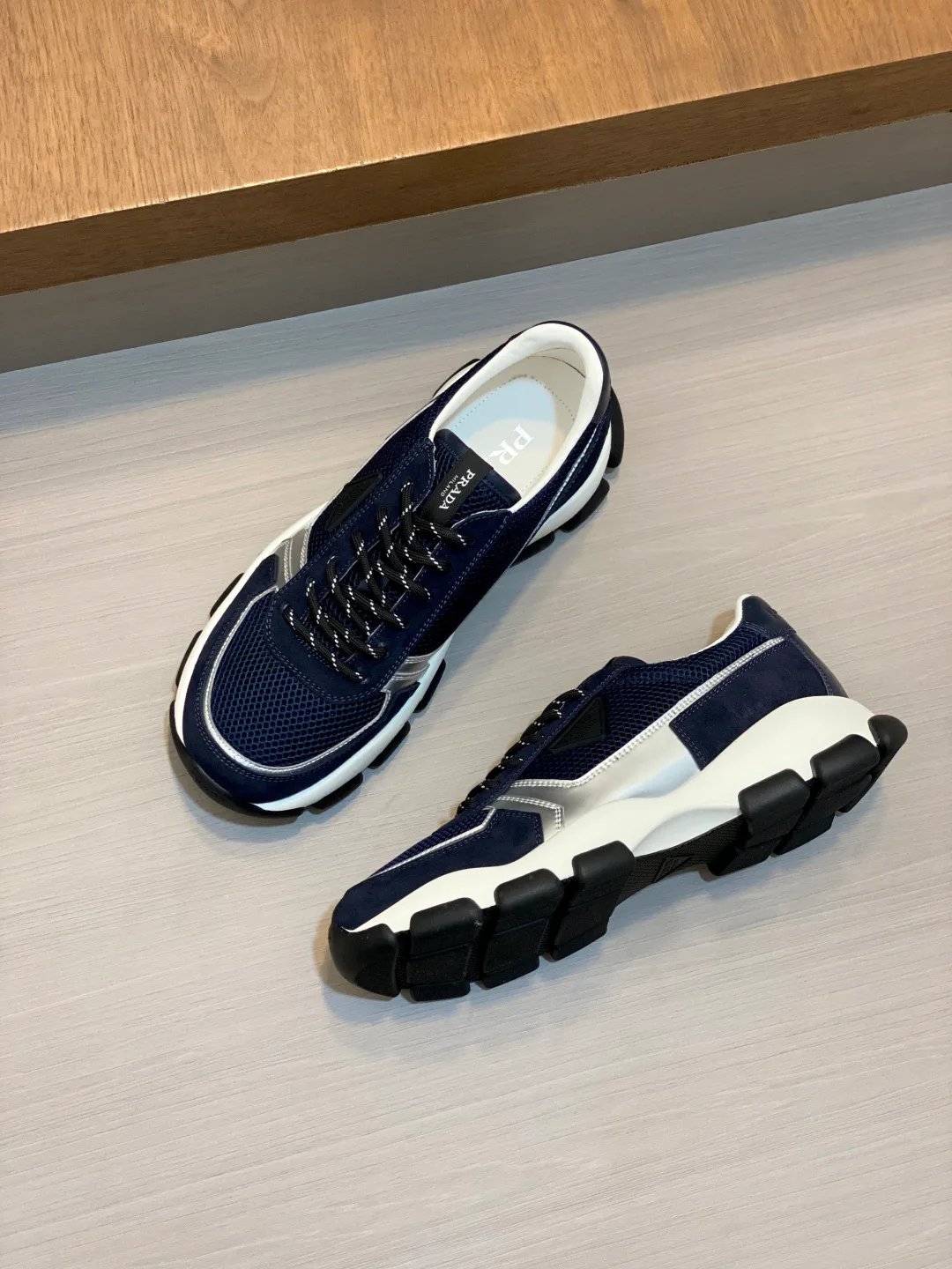 Кроссовки Мужские Prada 18055222