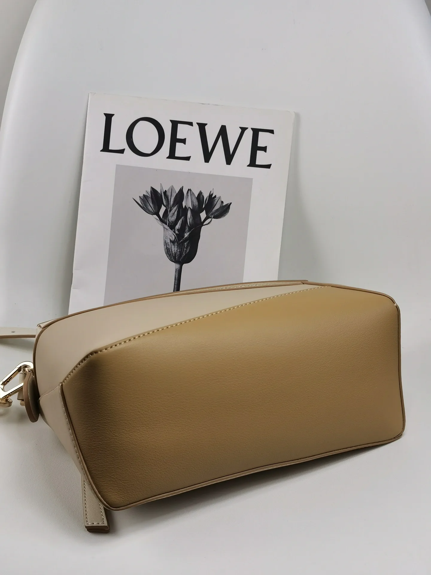 Классические Сумки Женские Loewe 13339534