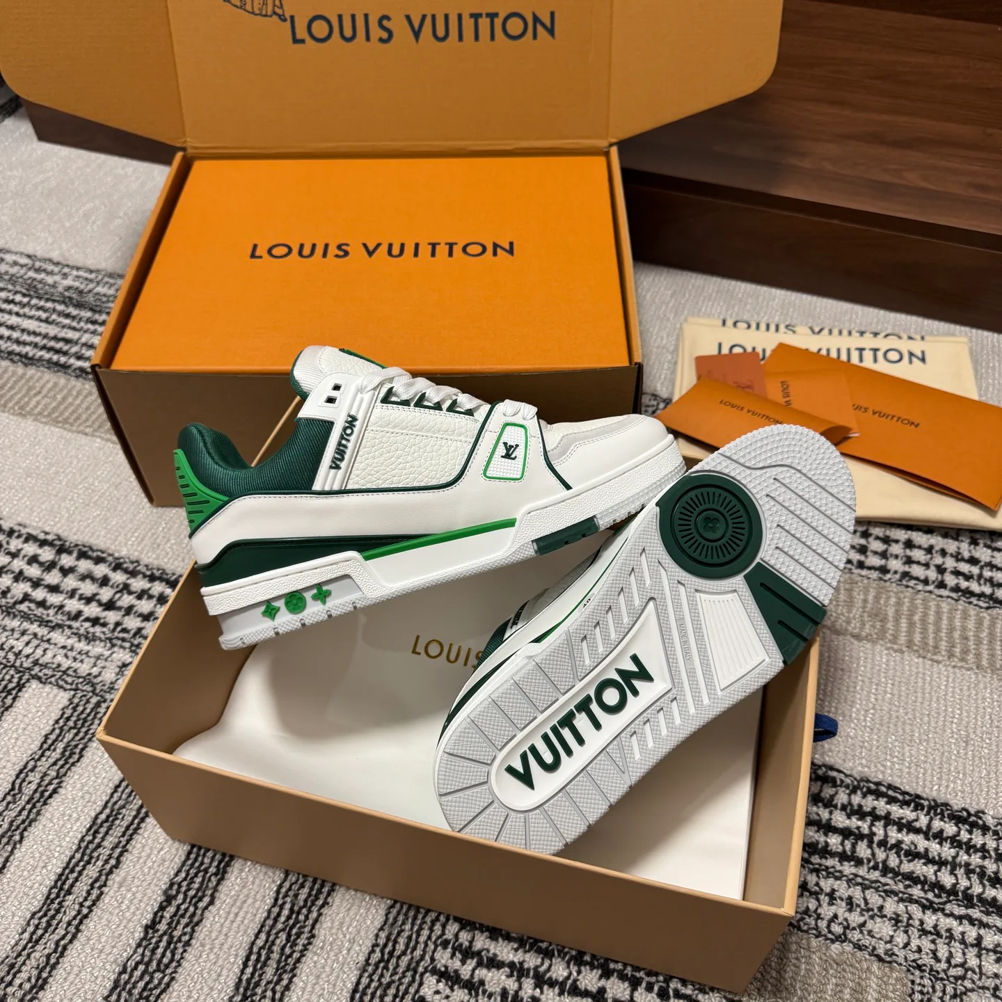 Кроссовки Женские Louis Vuitton 245612