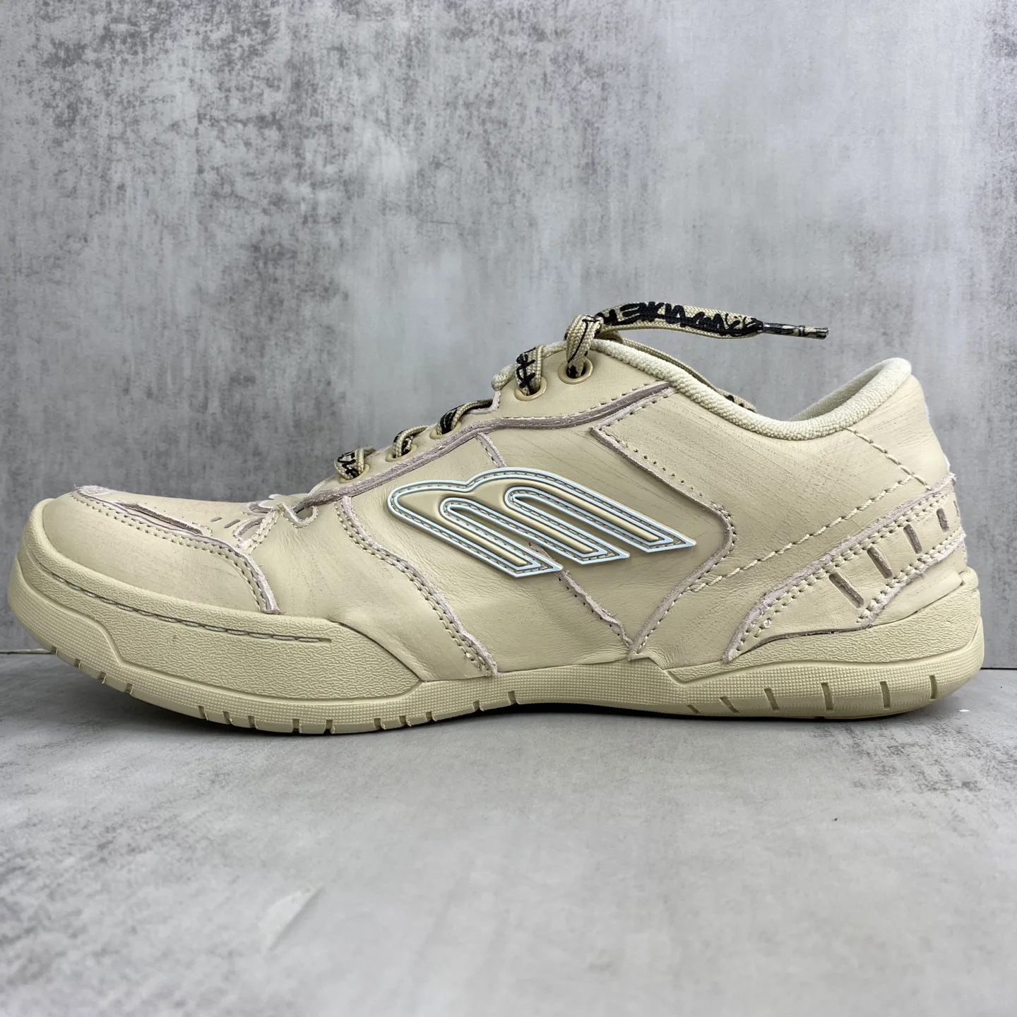 Кроссовки Женские Balenciaga 110622