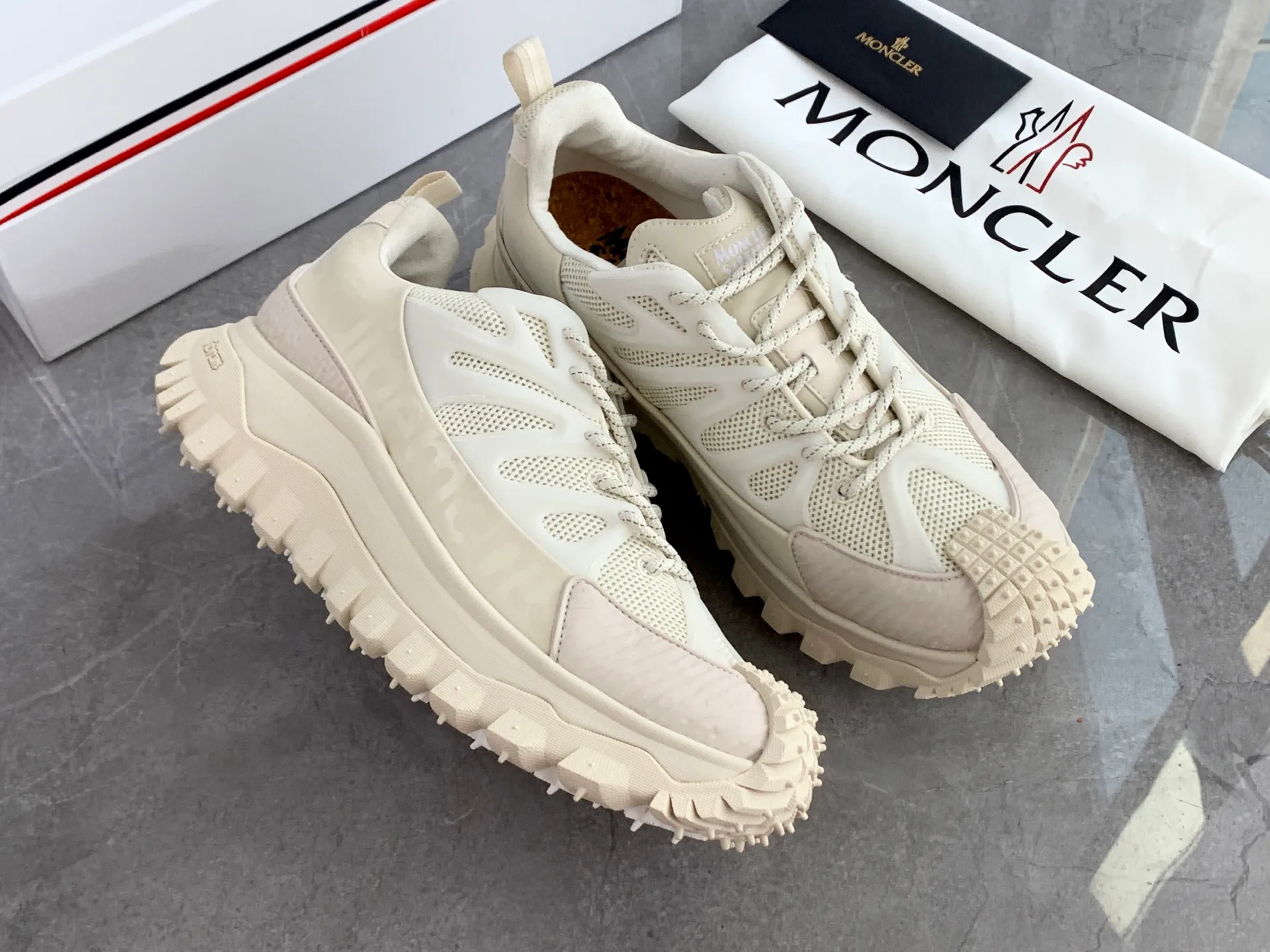 Кроссовки Женские Moncler 3415315