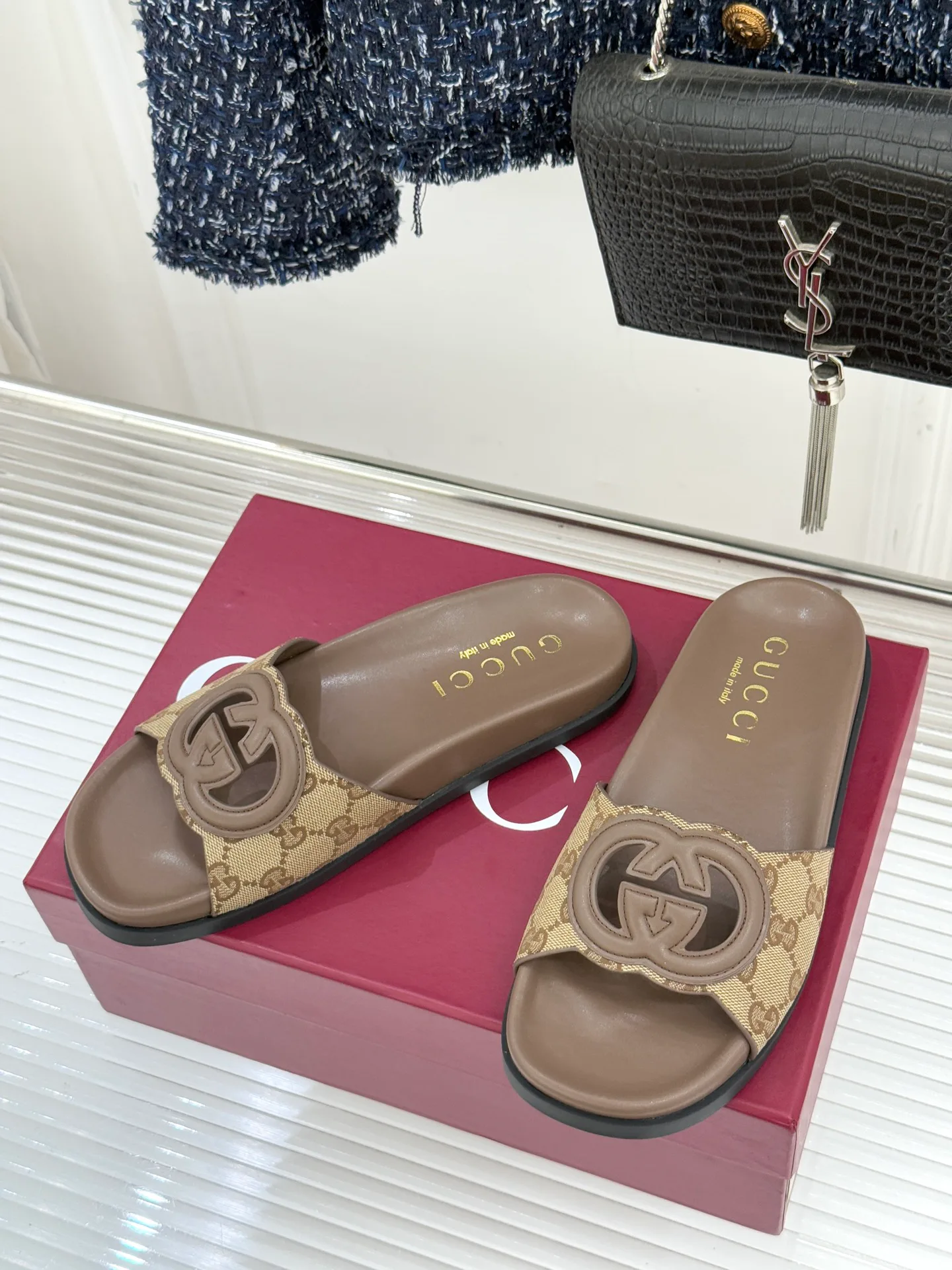 Шлепанцы Женские Gucci 4761373